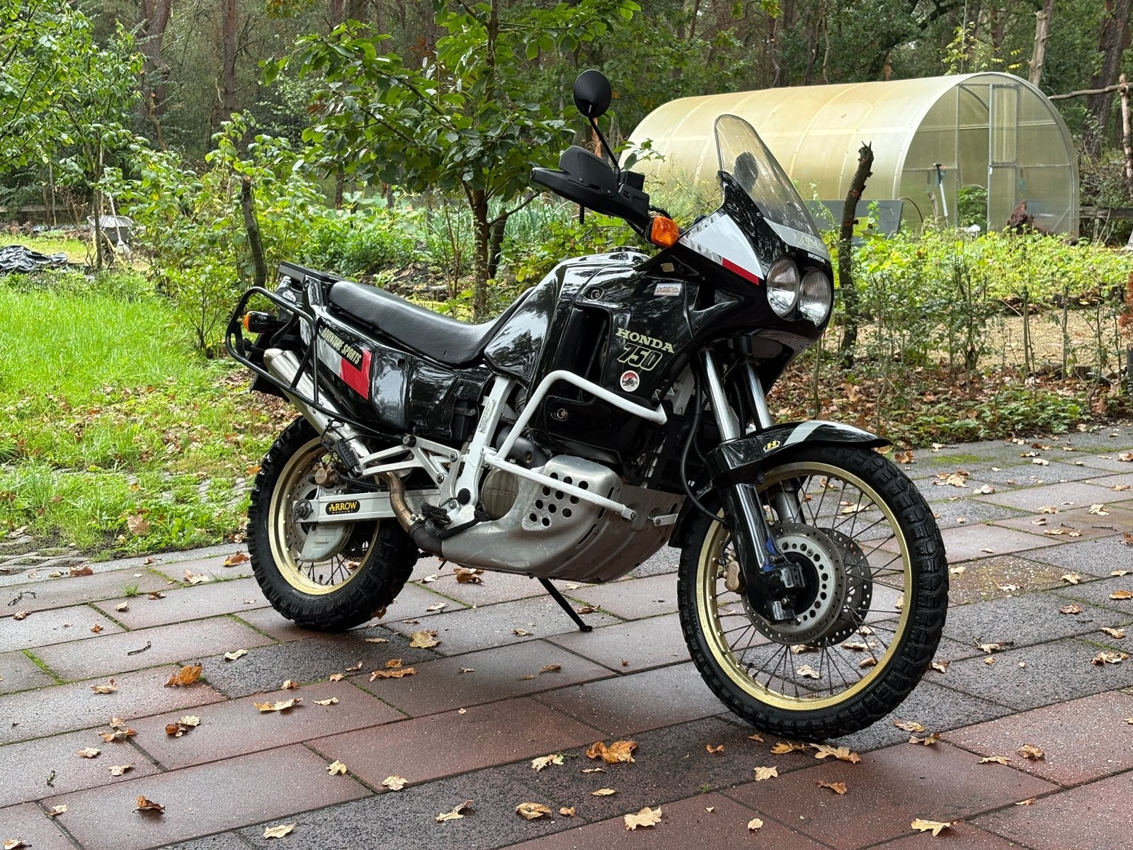 Honda XRV750 Africa Twin RD04 1991, Honda, 2 cilinders, Sportuitlaat, Meer dan 35 kW