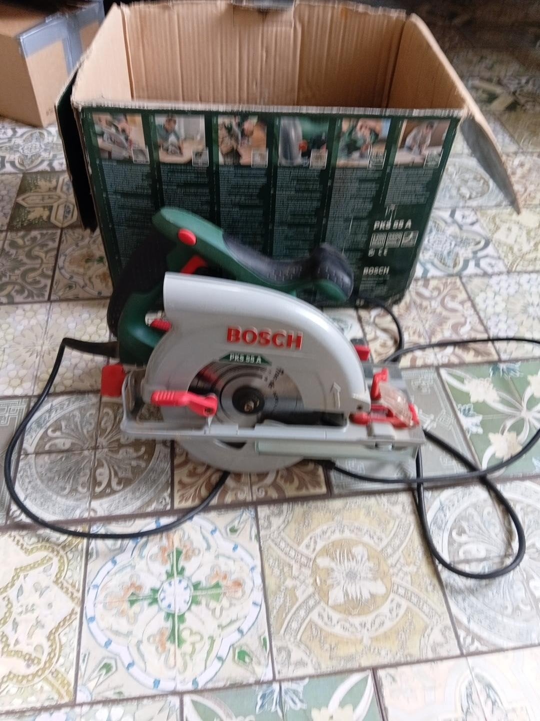 Bosch PKS 55 A cirkelzaag – zeer nette staat – weinig gebrui, Ophalen, Cirkelzaag, Zo goed als nieuw, 30 tot 70 mm