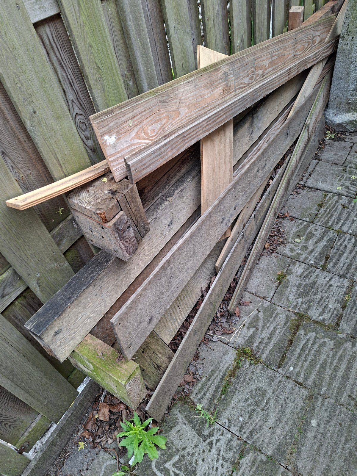 Hout voor openhaard of vuurkorf, Minder dan 3 m³, Ophalen, Overige houtsoorten, Blokken