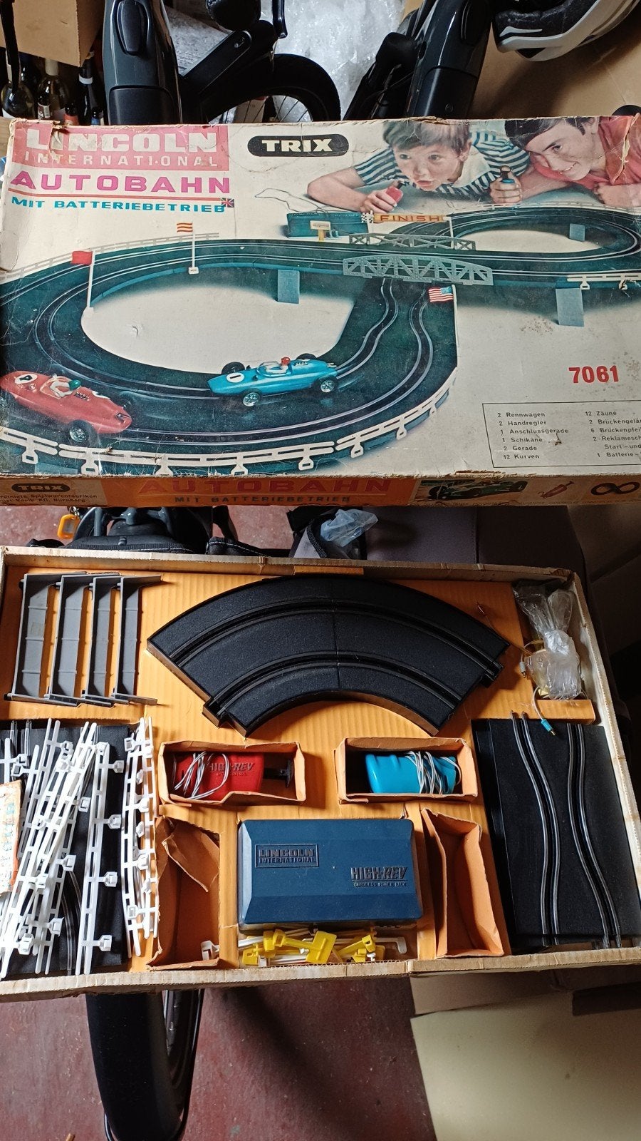 Trix Lincoln Autoracebaan met 2 werkende auto's, Overige merken, Ophalen of Verzenden, Elektrisch, Racebaan
