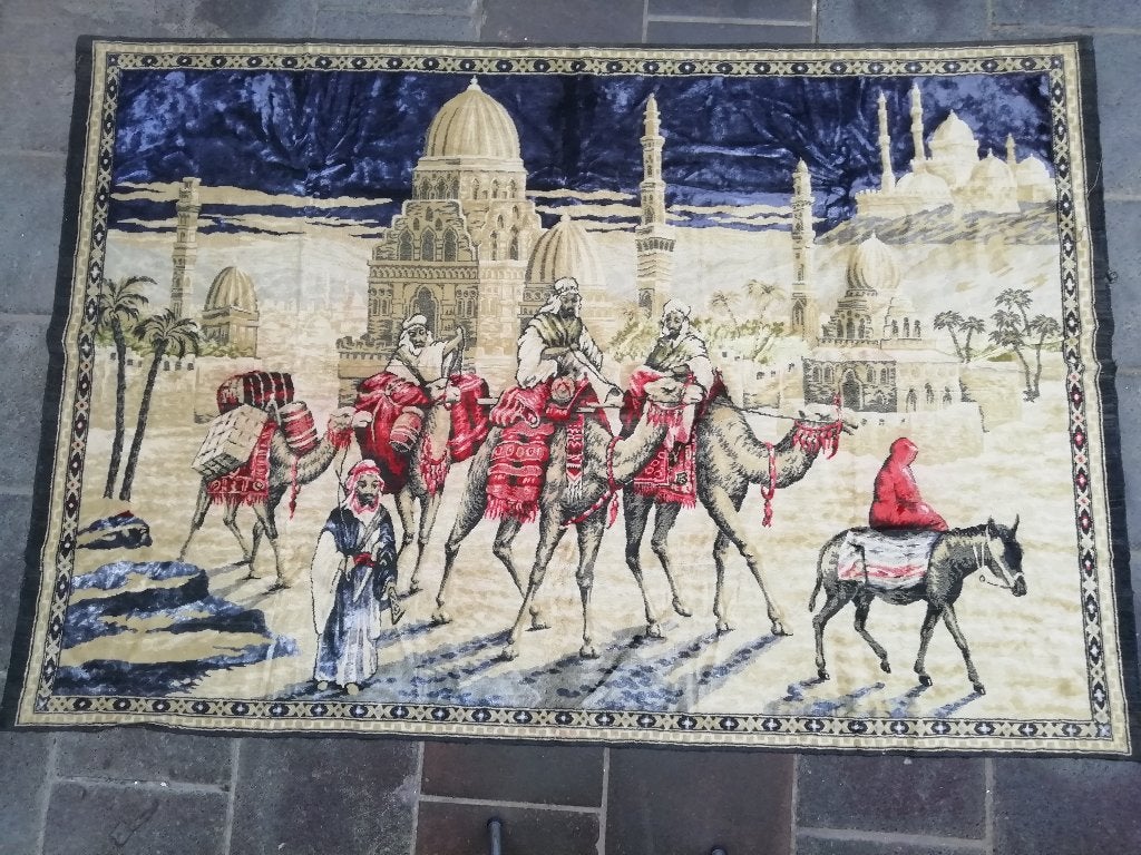 Handgemaakt (wand)tapijt met afbeelding van een karavaan, Gebruikt, 100 tot 150 cm, 200 cm of meer, Ophalen of Verzenden