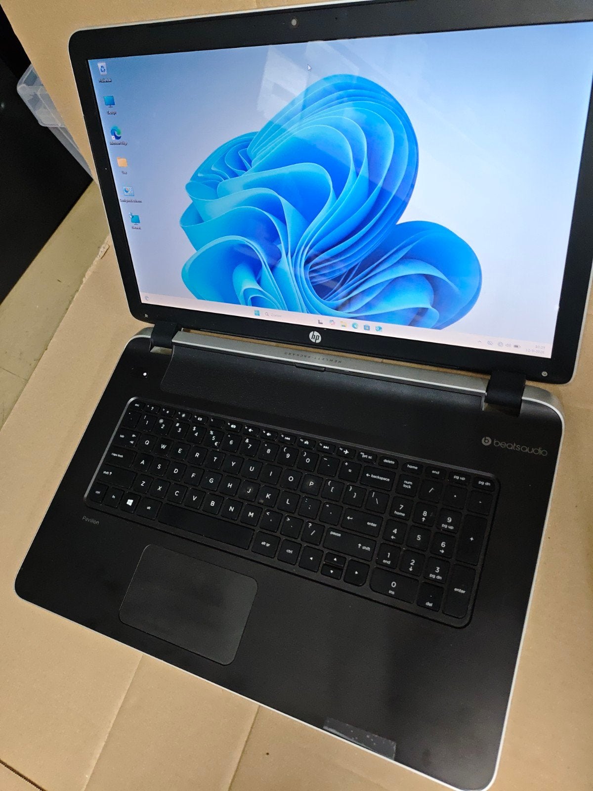 HP Pavilion 17.3 i5-5200U 4GB DVD 240GB SSD Win 11, Ophalen, Gebruikt, Intel Core i5-5200U, 2 tot 3 Ghz