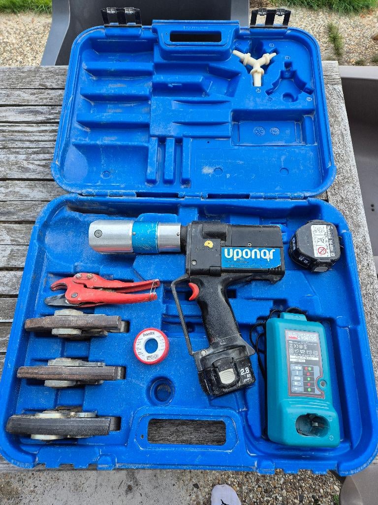 UPONOR Perstang TE HUUR, Doe-het-zelf en Verbouw, Gereedschap | Handgereedschap, Gebruikt, Ophalen of Verzenden