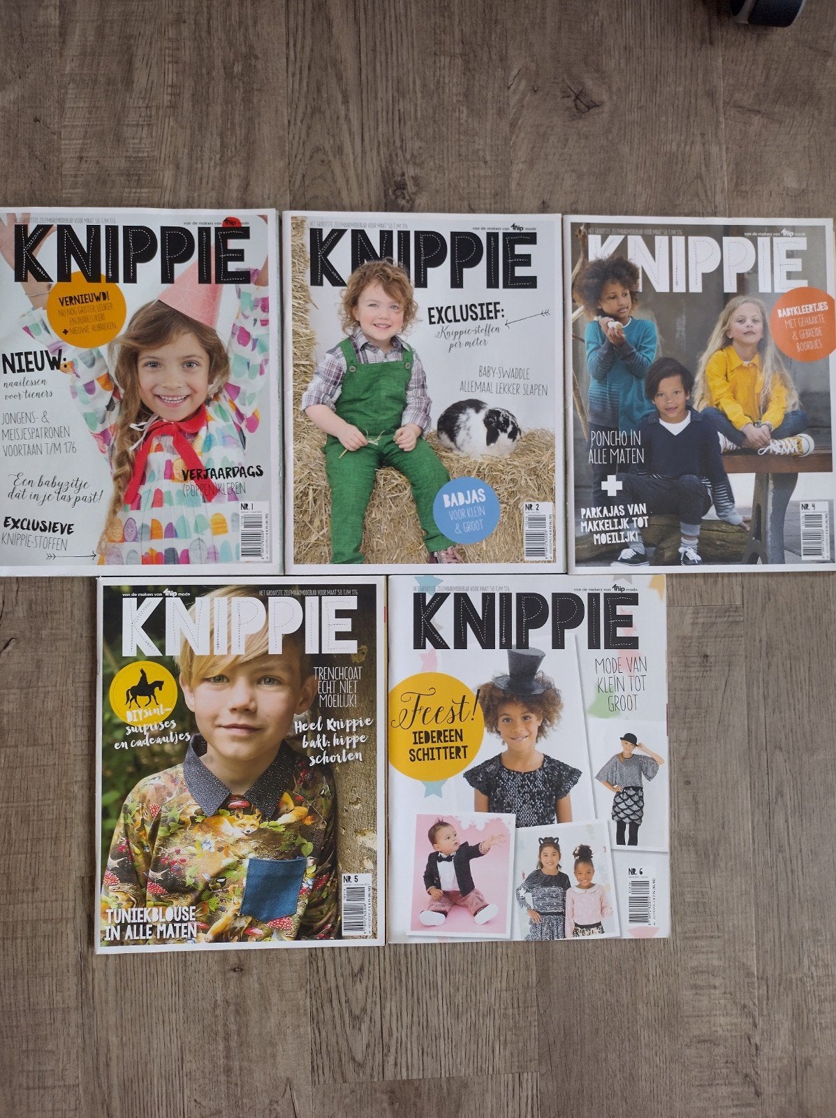 Knippie Kinderpatroonbladen 2016 (excl. nr. 3) + 4 bijlagen, Ophalen of Verzenden, Zo goed als nieuw, Kind, Knippie