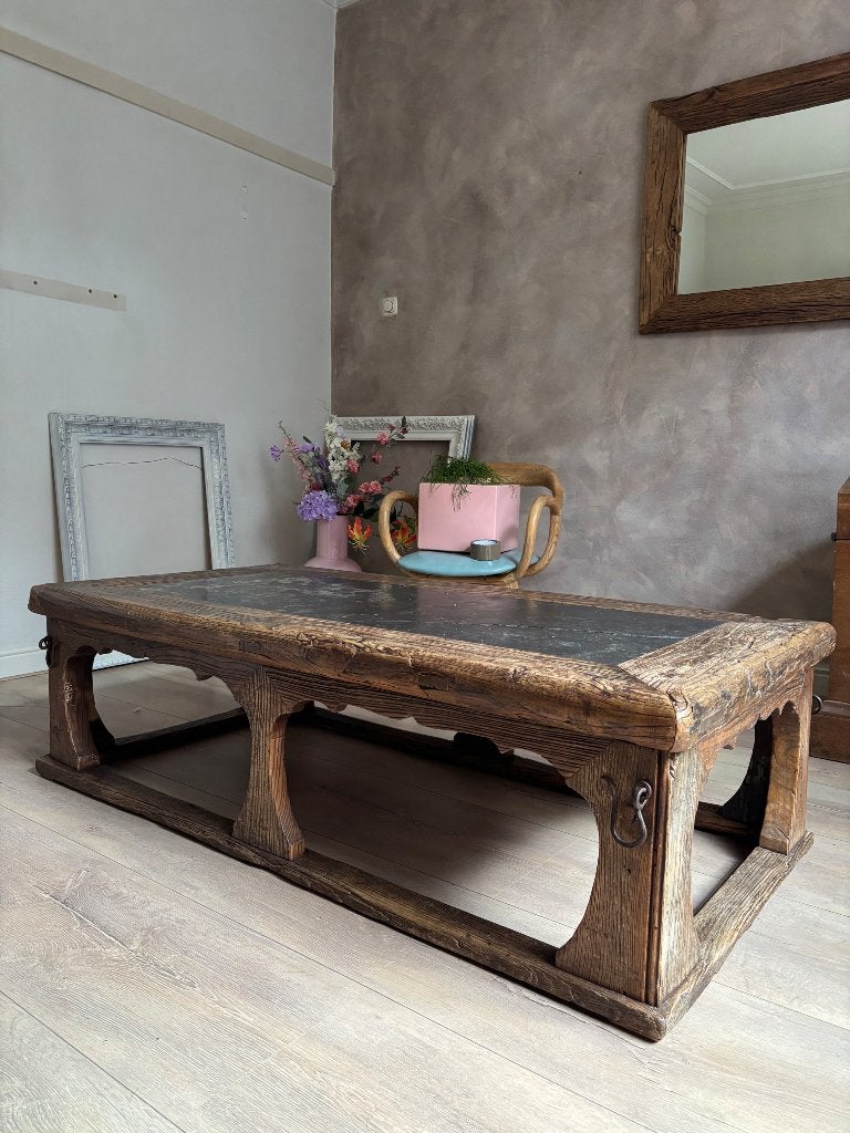 Robuuste houten salontafel met stenen blad, Ophalen, Gebruikt, Overige materialen, Rustiek