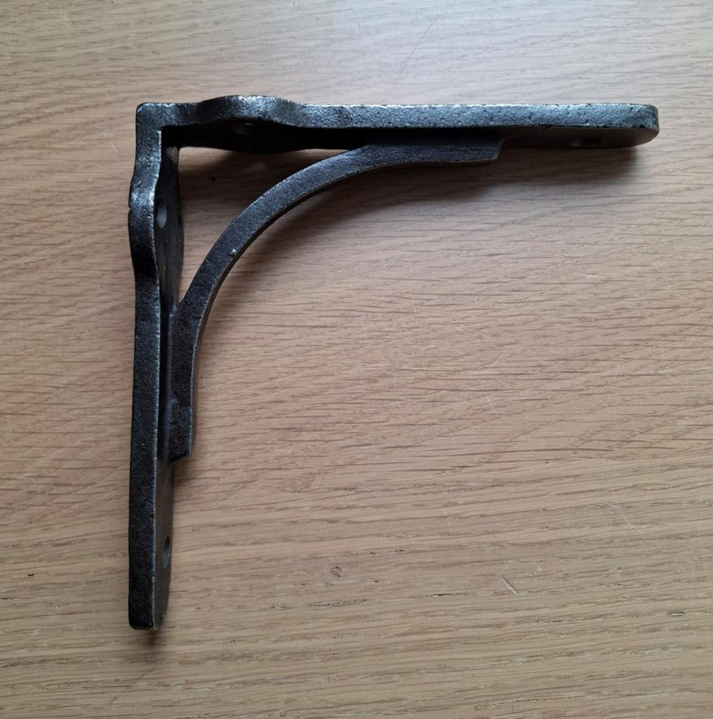 2 Gietijzeren plankdragers, Ophalen of Verzenden, Nieuw