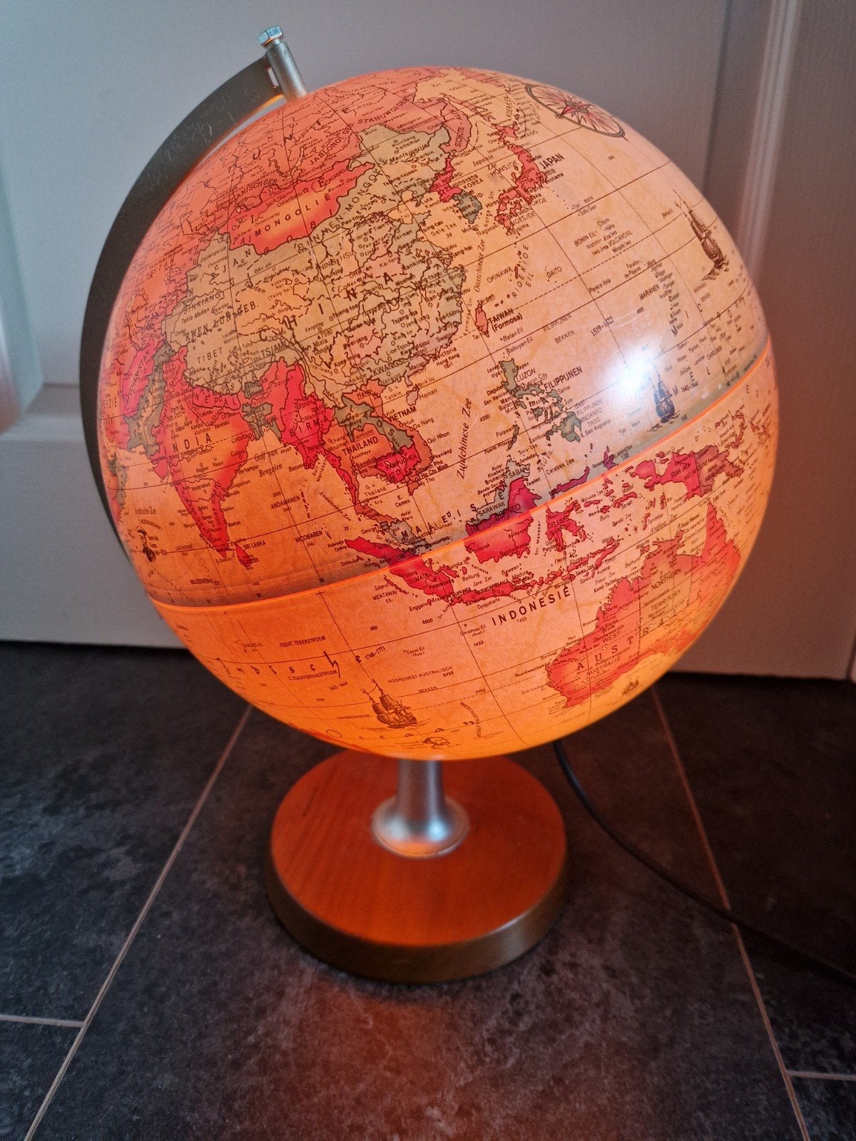 wereldbol lamp vintage, Ophalen, Gebruikt