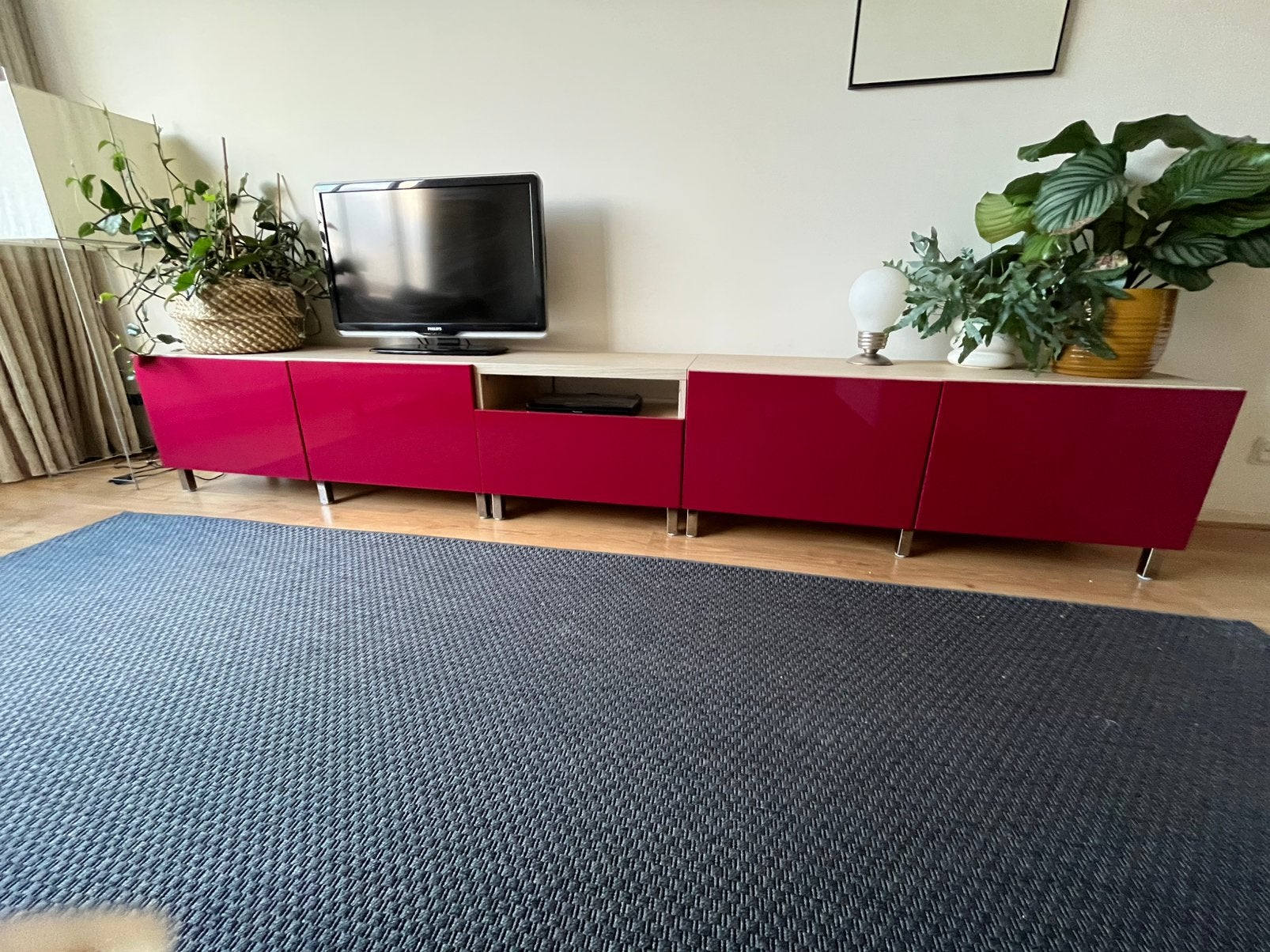 IKEA BESTÅ tv-meubel / dressoir – bordeauxrood hoogglans, Ophalen, Zo goed als nieuw, 25 tot 50 cm, Minder dan 100 cm