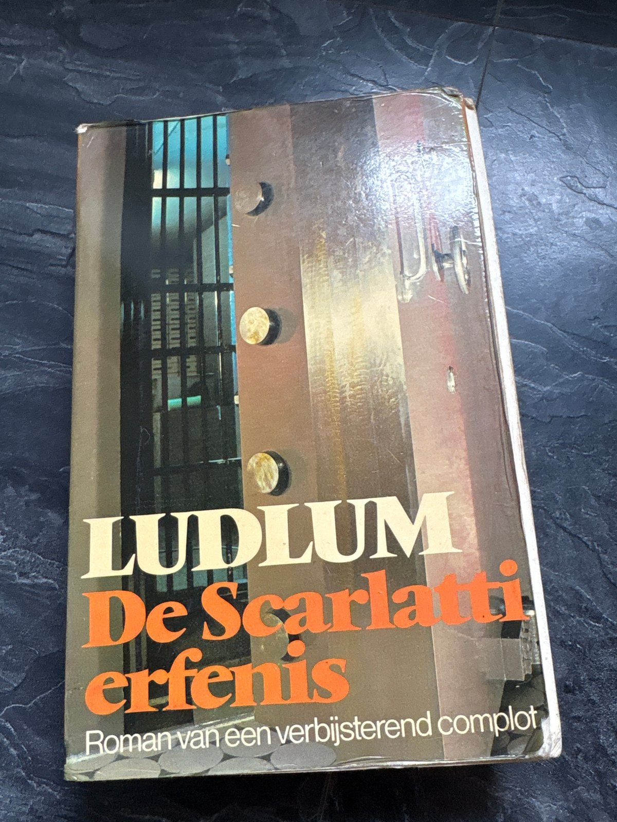 De Scarlatti Erfenis - Robert Ludlum (Roman), Ophalen of Verzenden, Gelezen, Nederland