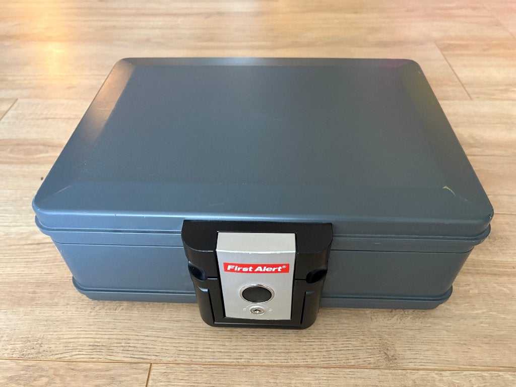 First Alert Geldkist / Kluis met Sleutel – A3-formaat, Huis en Inrichting, Brandblussers en Brandkasten, Ophalen of Verzenden