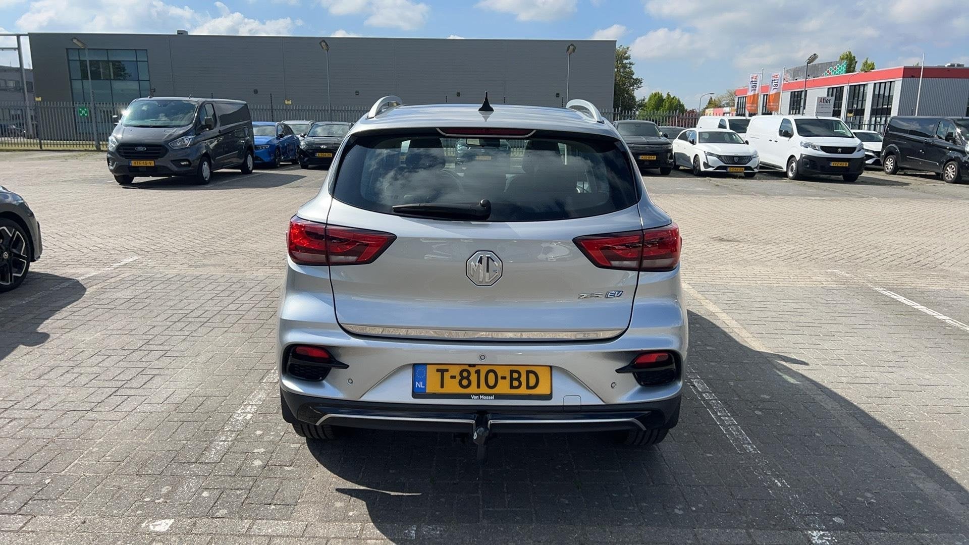 MG ZS EV Long Range Luxury 70 kWh Stoelverwarming | Carplay, Auto's, 12 maanden, Gebruikt, ZS, Origineel Nederlands