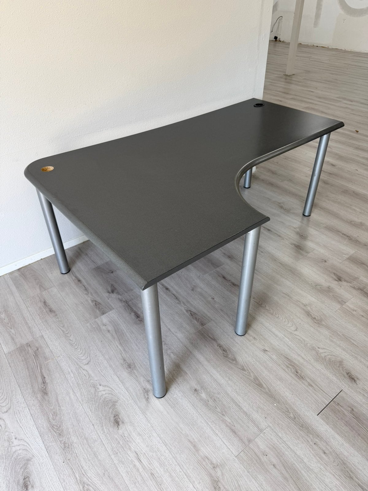Hoekbureau Antraciet 186x120 cm Bureau met bocht 74cm hoog, Huis en Inrichting, Bureaus, Hout, Hoekbureau, Ophalen of Verzenden