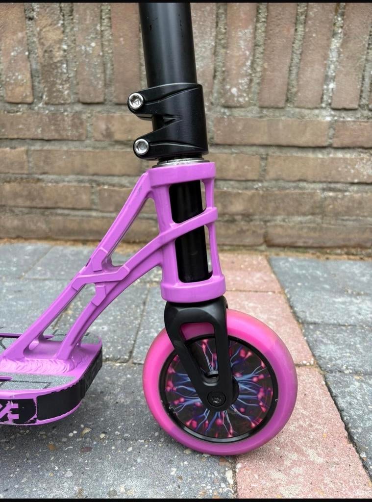 Stunt step MGP MGX P1 Pro, Fietsen en Brommers, Steps, Ophalen, Zo goed als nieuw, Overige typen