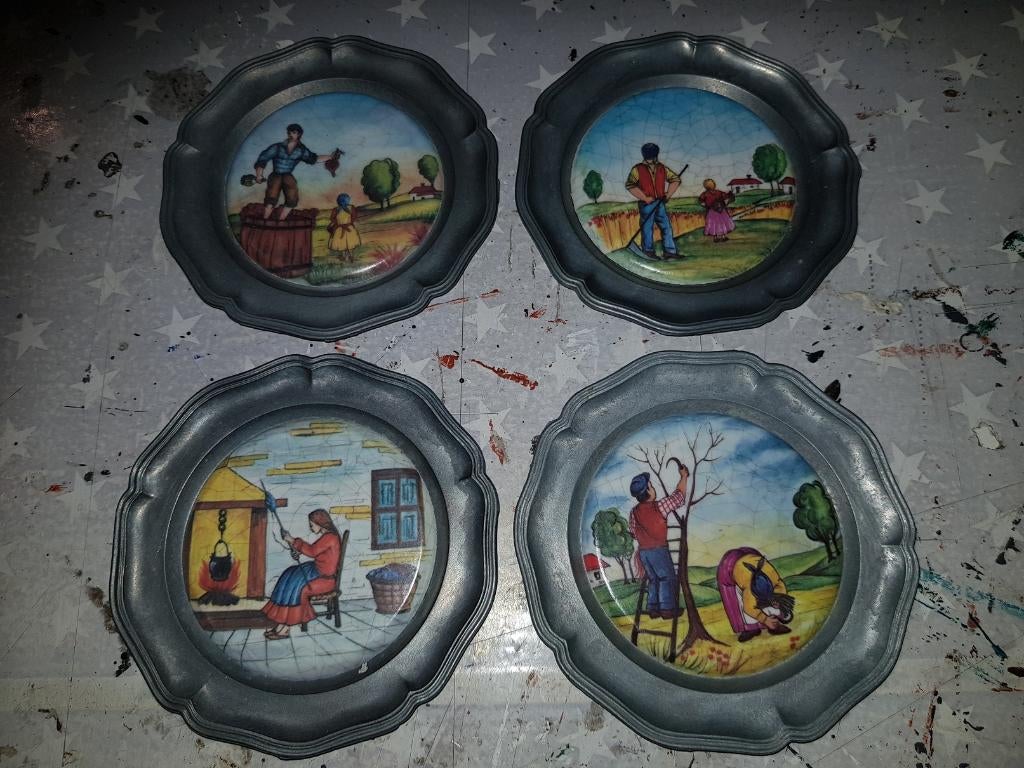 4 vintage wandbordjes engeltjes tin met porselein Ø 10 cm, Ophalen of Verzenden