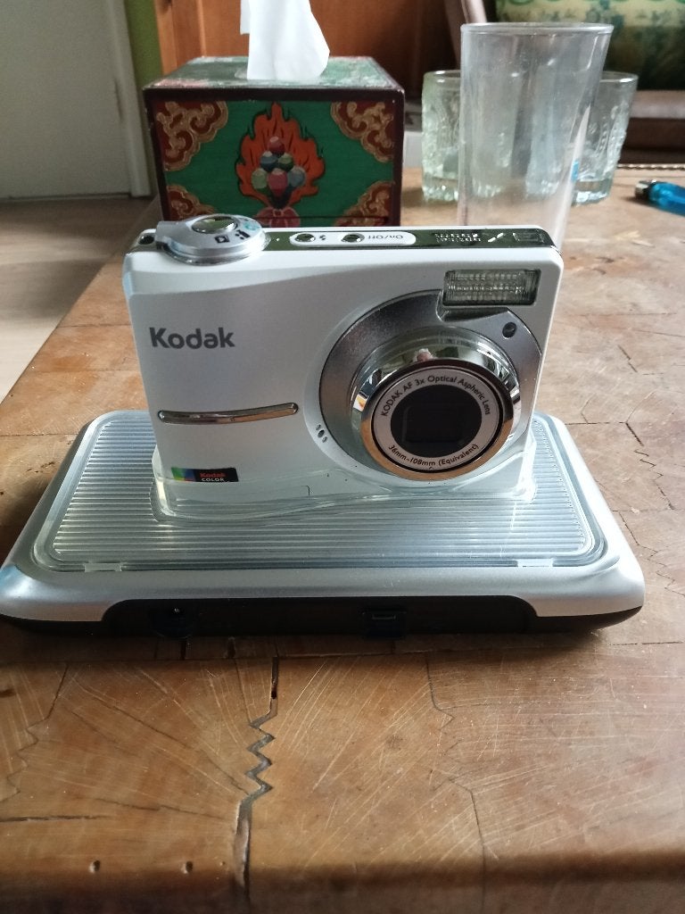 Kodak EasyShare CX7300 Compactcamera met dockingstation, Gebruikt, Verzenden, Oplader, Minder dan 4 keer