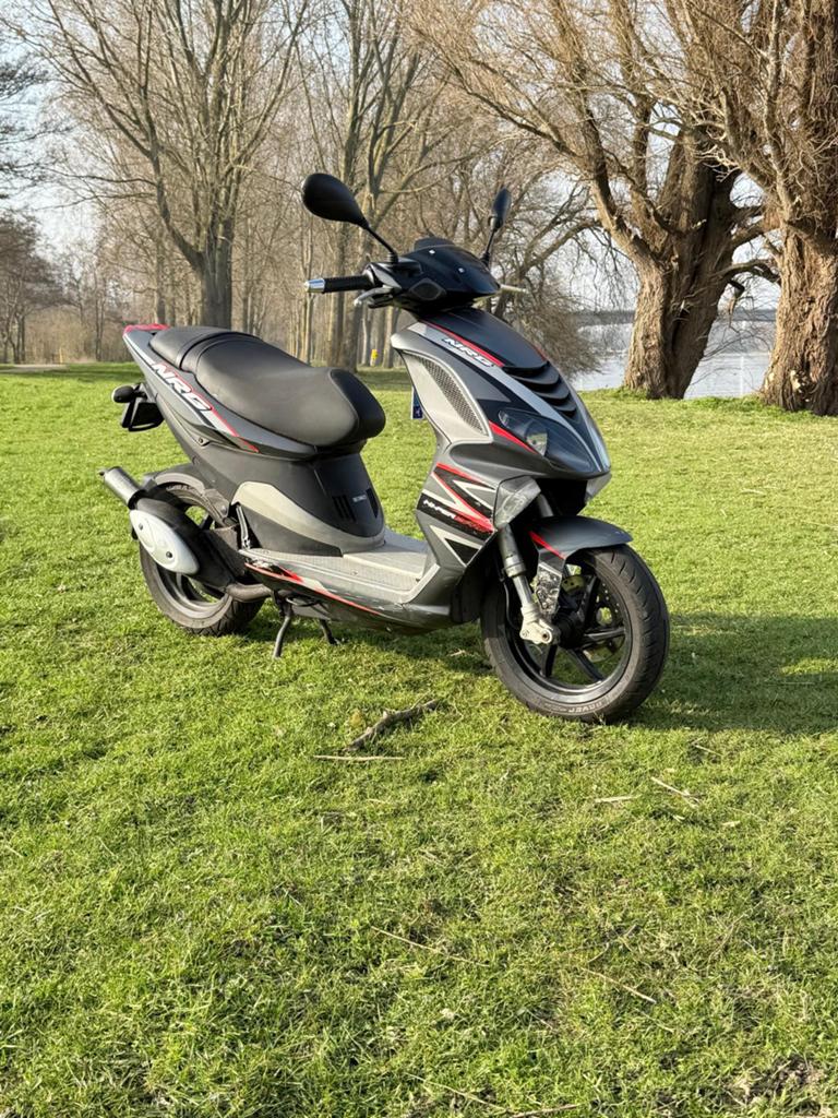 Piaggio NRG 50cc sito plus, Fietsen en Brommers, Ophalen, Zo goed als nieuw, Tweetakt, NRG