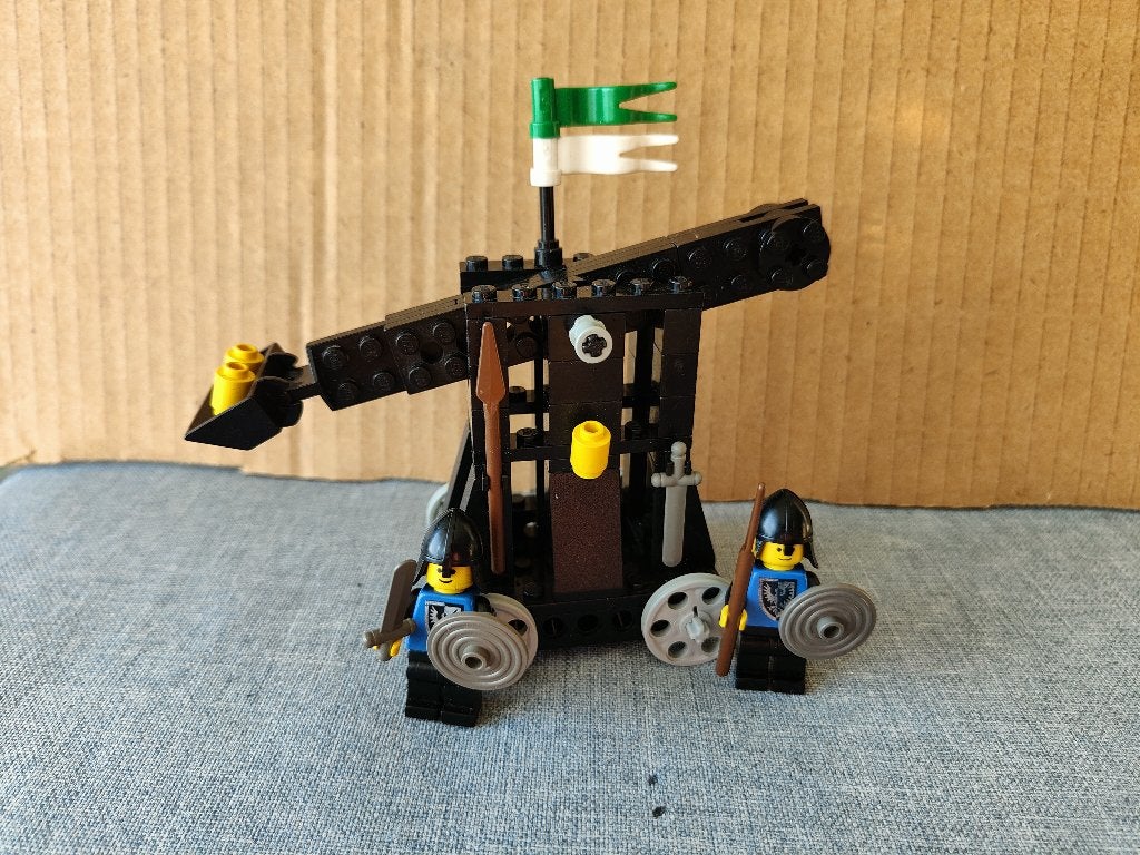 Lego 6030 Catapult, Gebruikt, Lego, Ophalen of Verzenden, Compleet