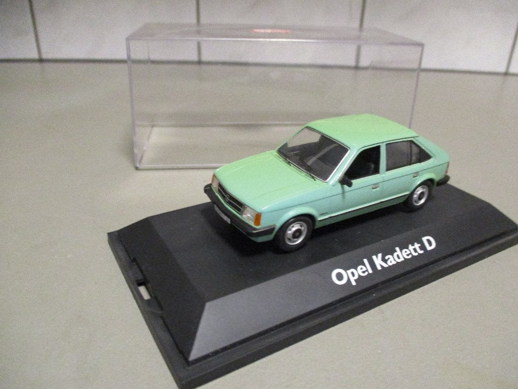 Schuco Opel Kadett D Groen no 03402 Schaal 1:43, Ophalen of Verzenden, Nieuw, Auto, Schuco