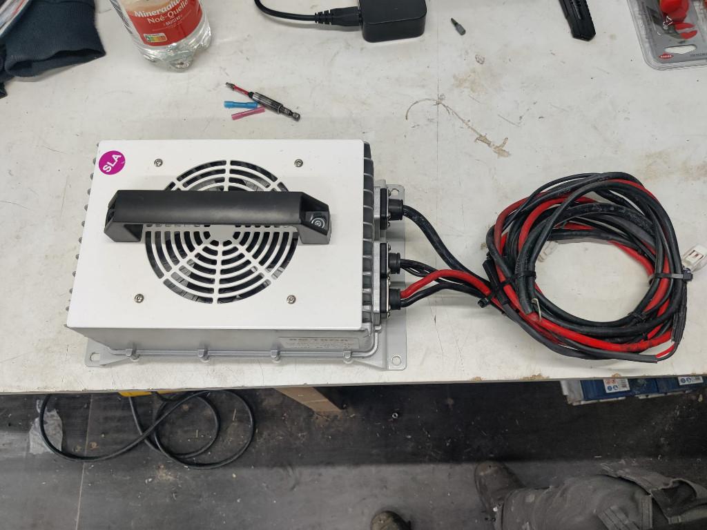 AQ 48V Acculader IP67, Ophalen of Verzenden, Nieuw