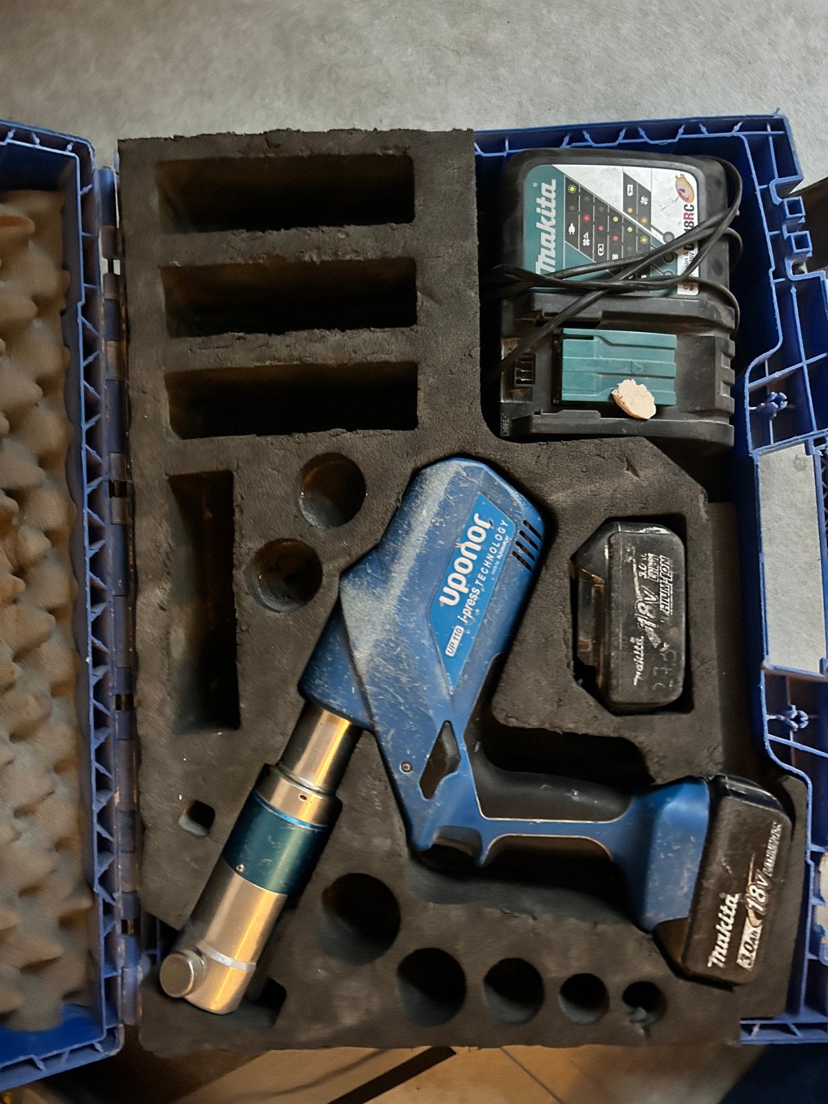 Uponor UP110 persmachine, Ophalen, Gebruikt
