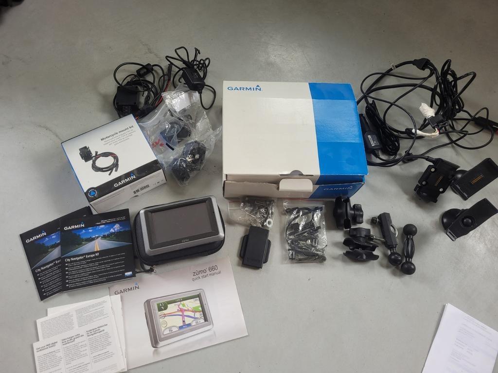 Garmin zumo 660 met veel extra's, Ophalen of Verzenden