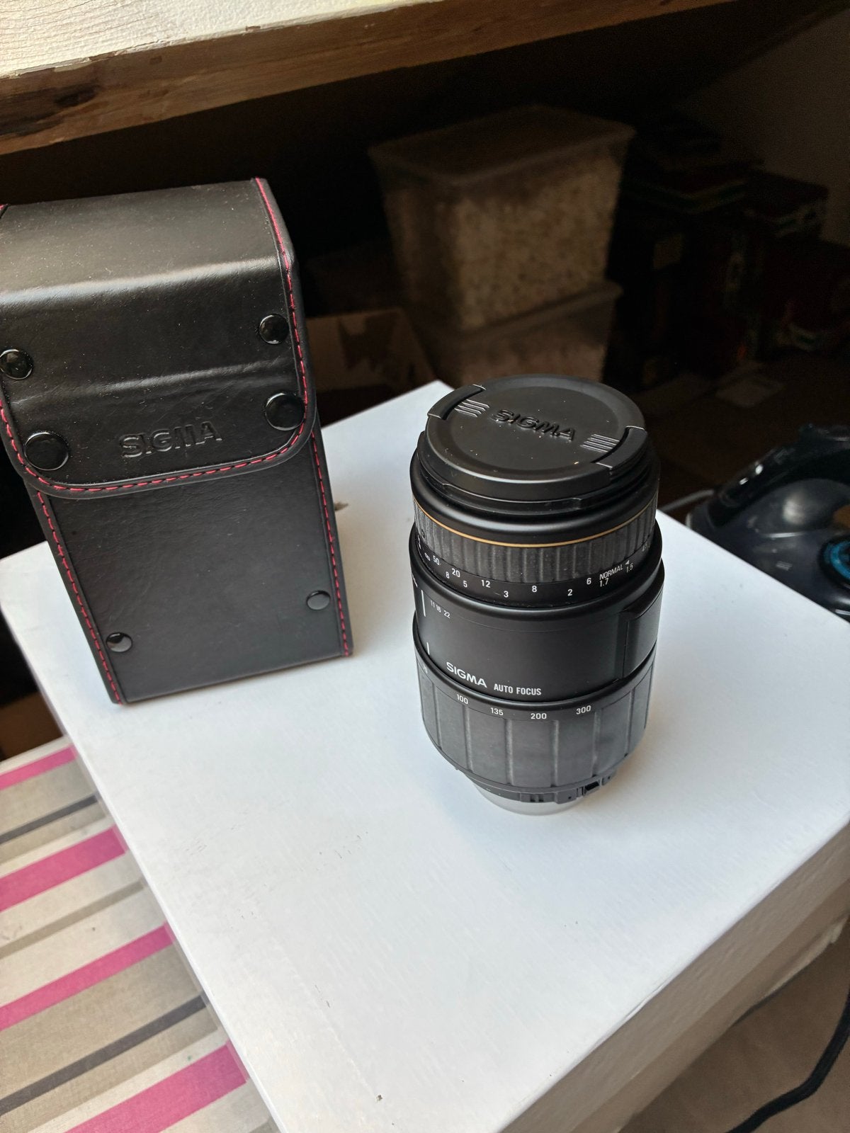 Sigma Auto Focus Zoom Lens 70-300mm met hoes, Sigma, Autofocus, Telelens, Ophalen of Verzenden