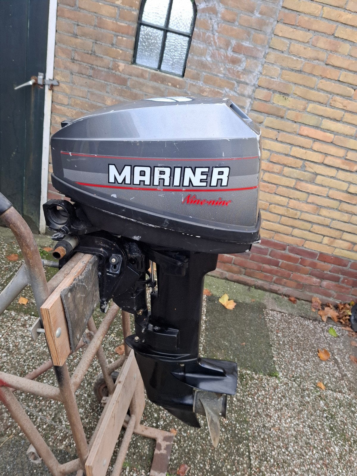Mariner 9.9 PK Buitenboordmotor met Brandstoftank, Ophalen, Gebruikt