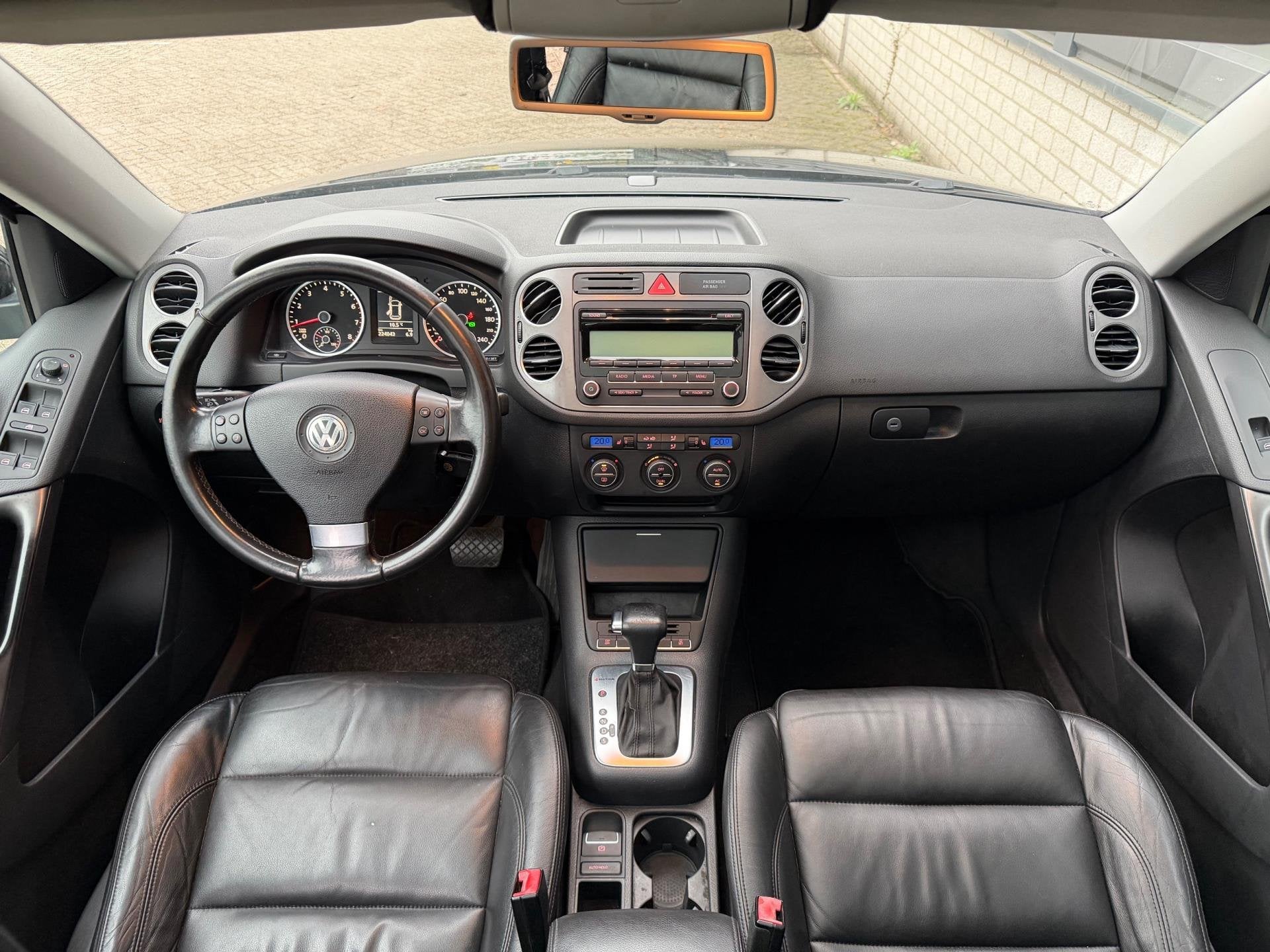 Volkswagen Tiguan 2.0 TSI Sport&Style 4Motion XENON, PANO, L, Auto's, Automaat, Gebruikt, Zwart, 4 cilinders