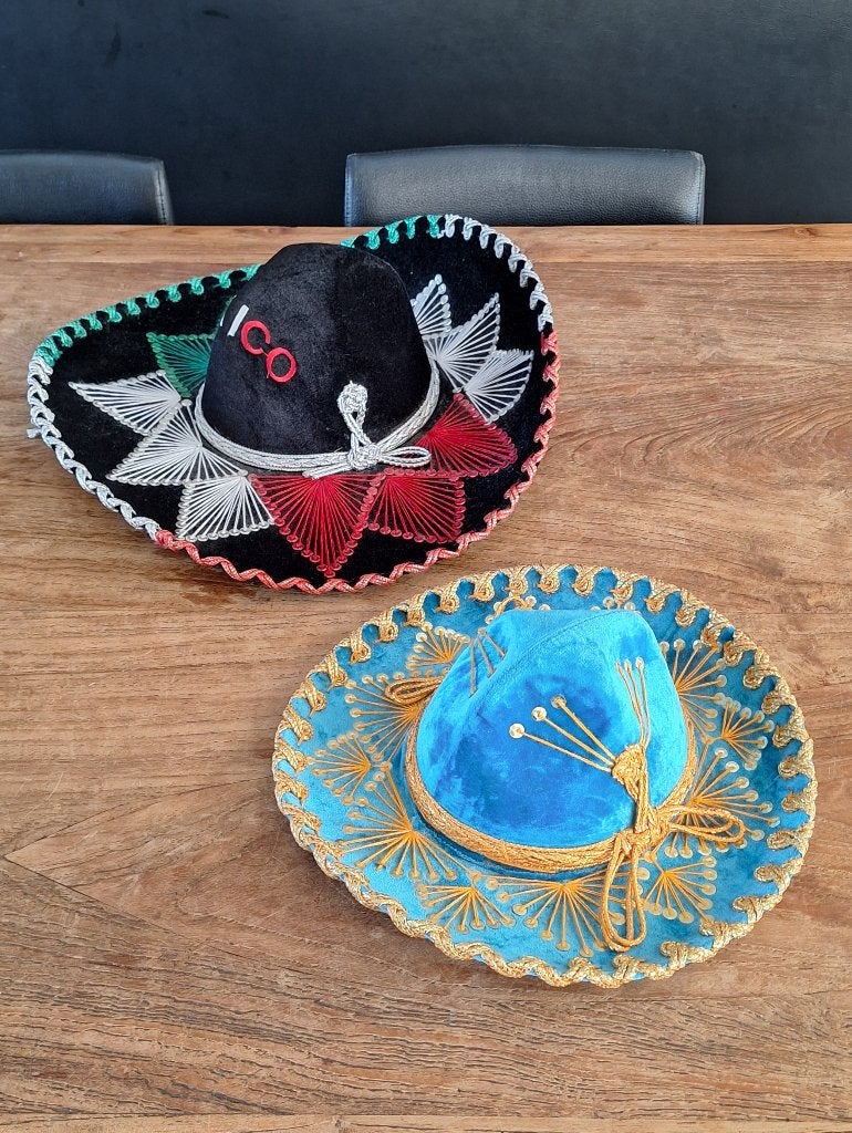 lot 2st sombrero hoed Sombreros Gonzalez Hecho en Mexico, Sombreros Gonzalez, 55 cm (S, 6⅞ inch) of minder, Hoed, Ophalen of Verzenden