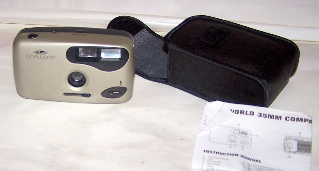 OneWorld analoge 35mm compactcamera met tasje. Nieuw., Ophalen of Verzenden, Nieuw, Compact, Overige Merken
