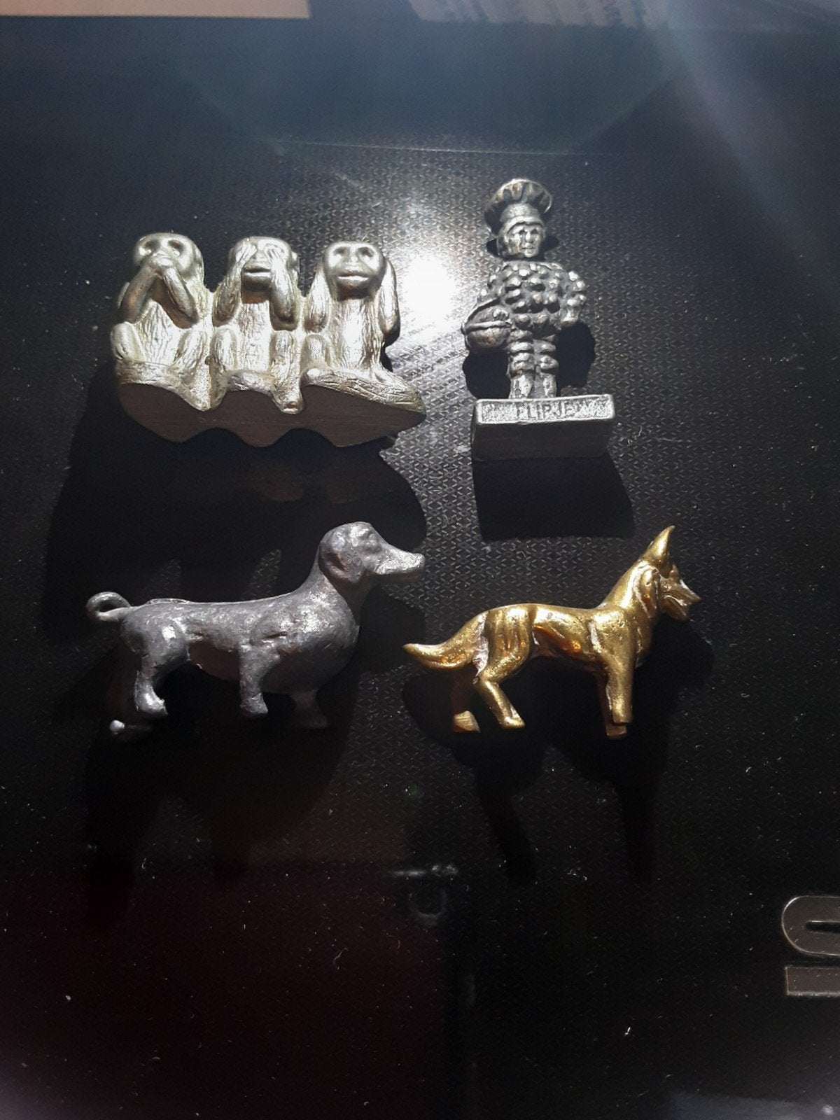 Verzameling van diverse beeldjes: apen, honden, kok, Verzamelen, Verzenden, Zo goed als nieuw, Dier