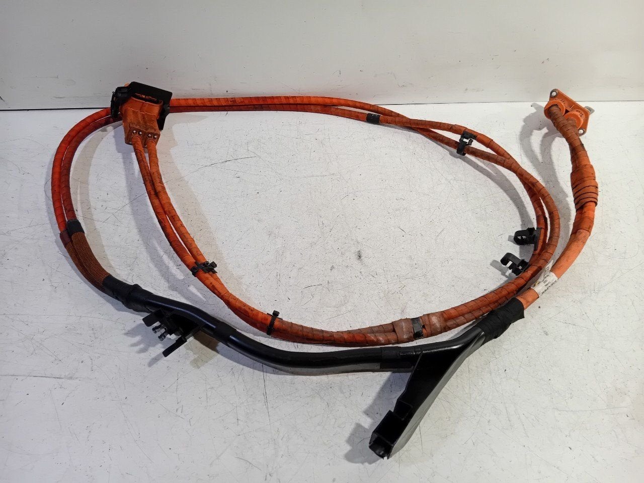 Kabel Volkswagen Passat, Onderdelen@venauto.nl, Van der Ven Autorecycling B.V., Gebruikt, Ettenseweg 76, 4706 PB Roosendaal, The Netherlands