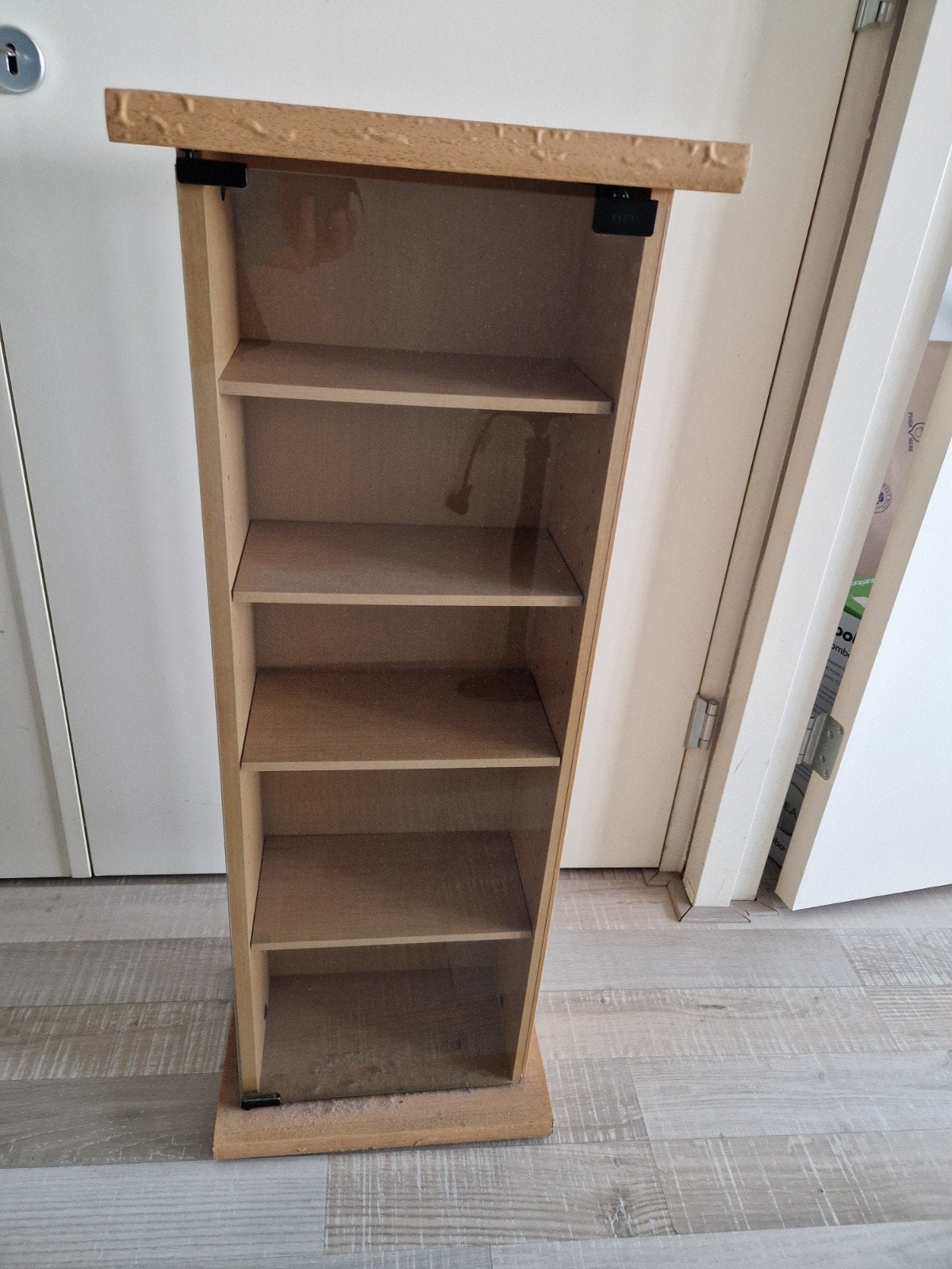 Houten CD/DVD-rek met glazen deur, Huis en Inrichting, Ophalen, Minder dan 50 cm, 100 tot 150 cm, Overige houtsoorten