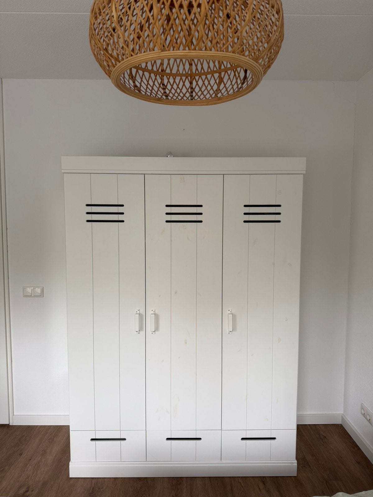 Witte kledingkast Karwei, Gebruikt, 100 tot 150 cm, 150 tot 200 cm, 50 tot 75 cm