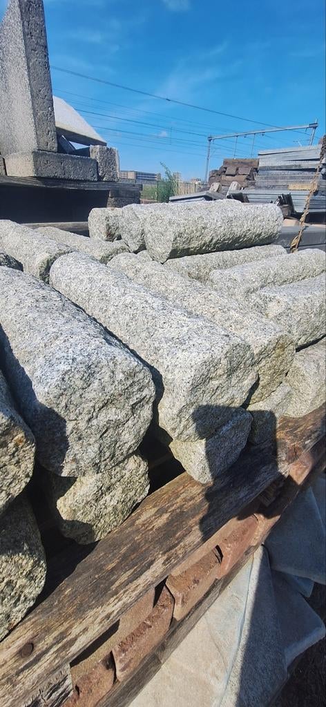 45 stuks betonnen paaltjes, Tuin en Terras, Tegels en Klinkers, Ophalen of Verzenden, Gebruikt, Beton, Overige typen