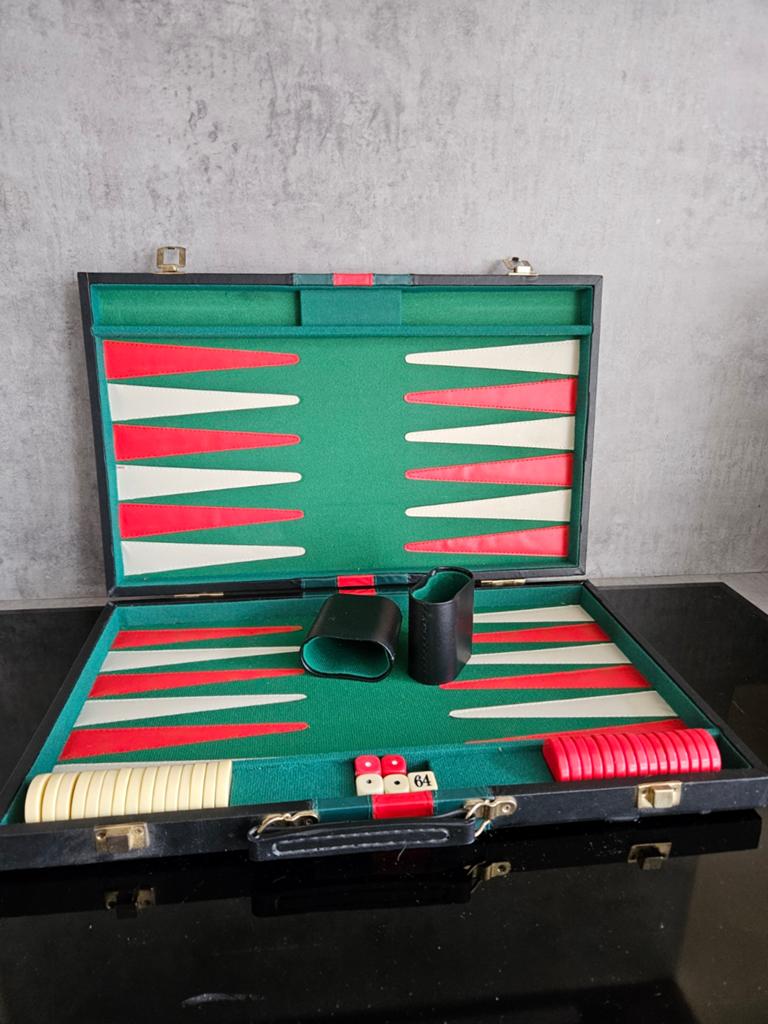Backgammon spel in luxe koffer - Reisspel, Gebruikt, Een of twee spelers, Onbekend, Ophalen of Verzenden