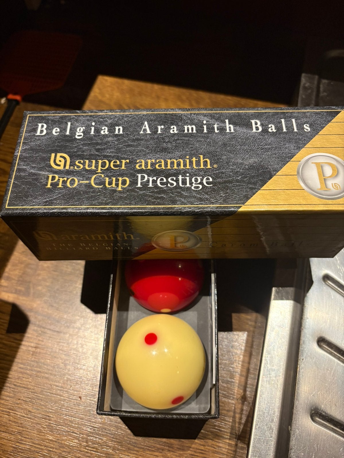 Aramith super pro-cup prestige, Sport en Fitness, Ophalen of Verzenden, Zo goed als nieuw, Keu of Ballen