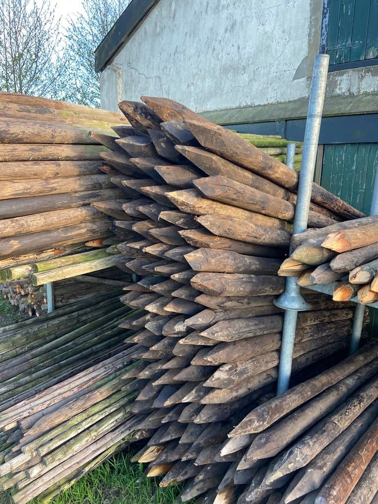 Weidepalen 9-10cm / 2 meter lang ZGAN, Tuin en Terras, Ophalen, Zo goed als nieuw, 180 tot 250 cm, Palen