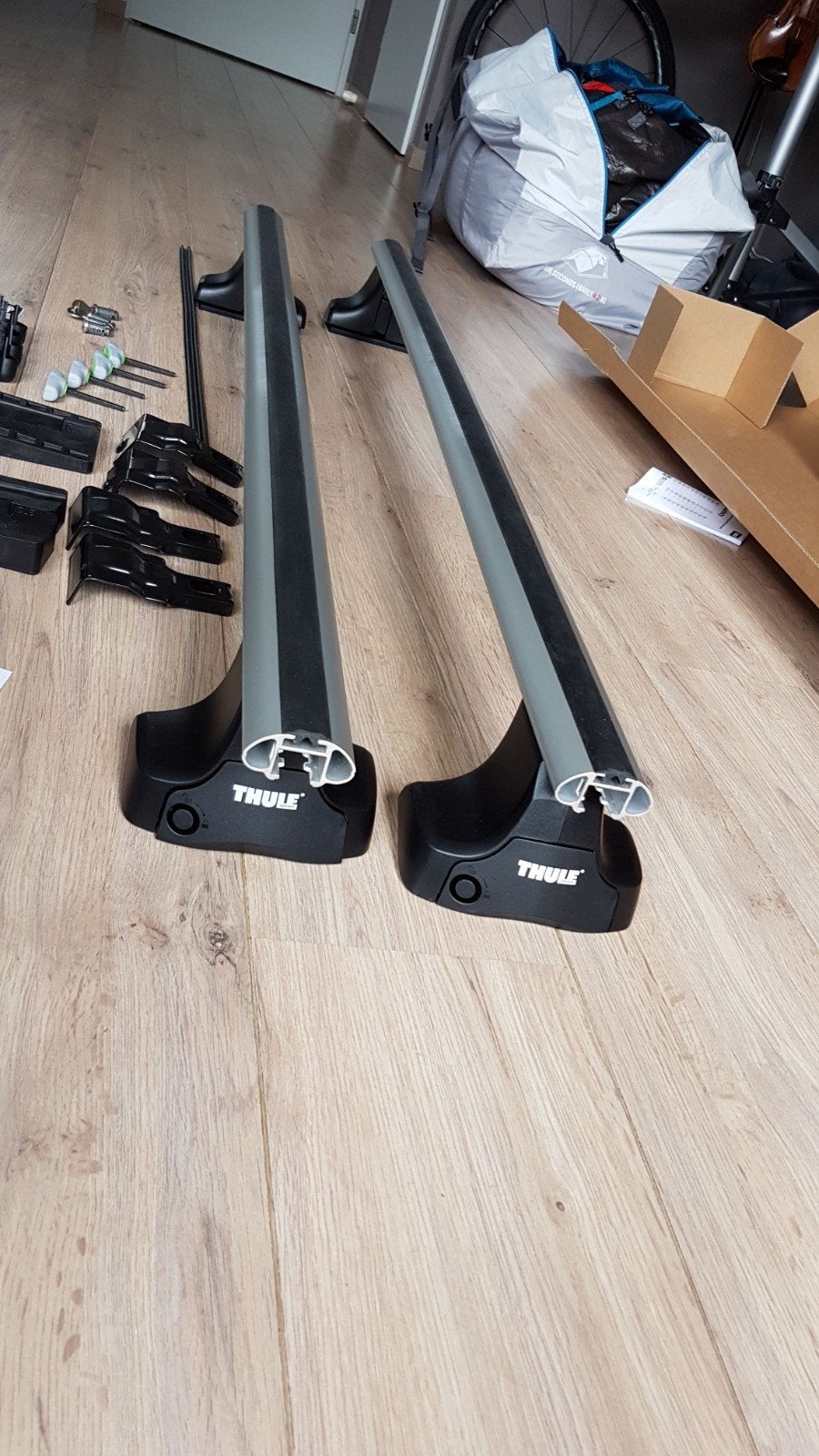 Thule dakdragers voor Seat Leon Hatchback 2013-2020, Auto diversen, Ophalen, Zo goed als nieuw