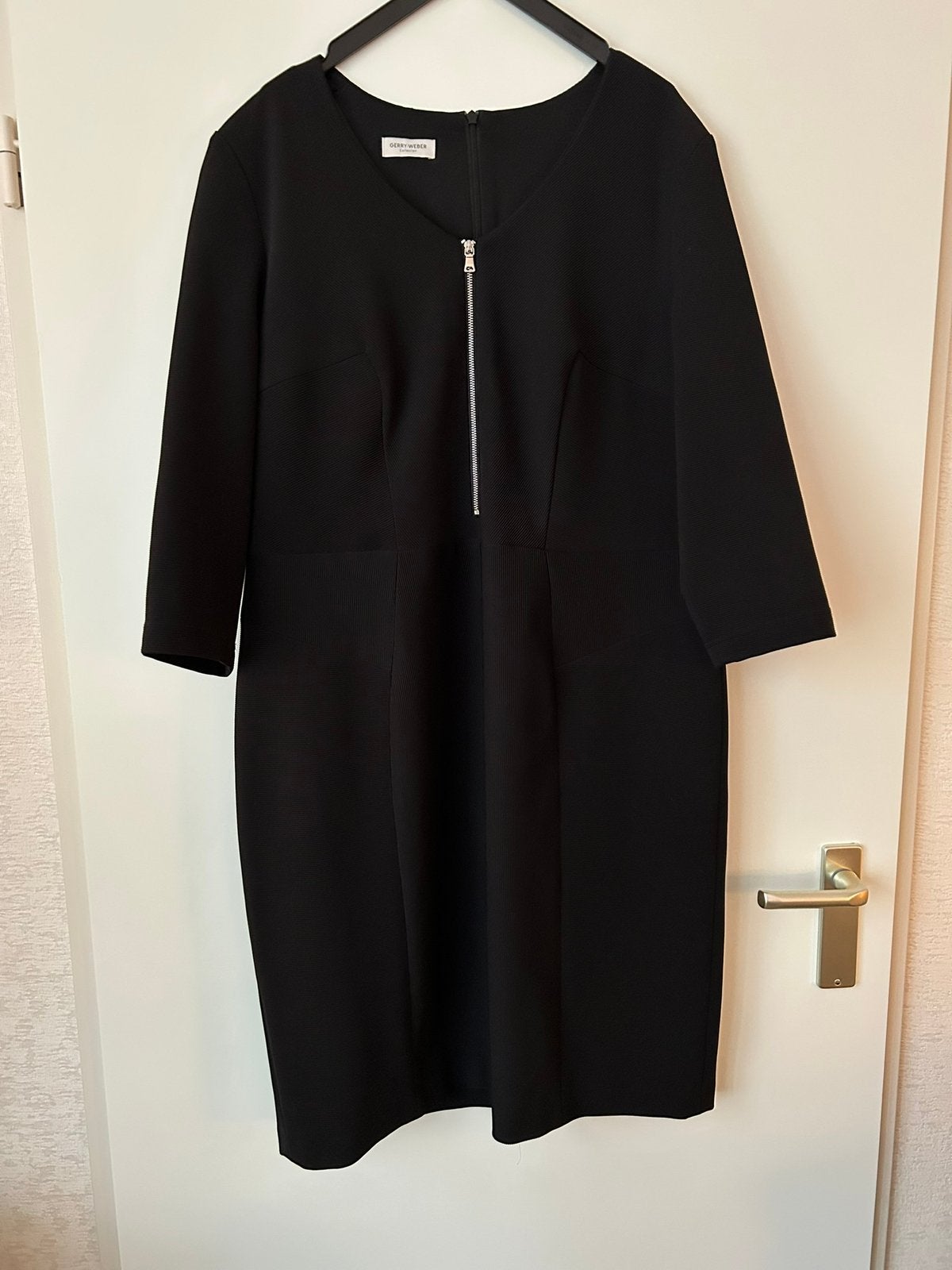 Gerry Weber jurk 42/44, Zwart, Maat 42/44 (L), Ophalen of Verzenden, Zo goed als nieuw
