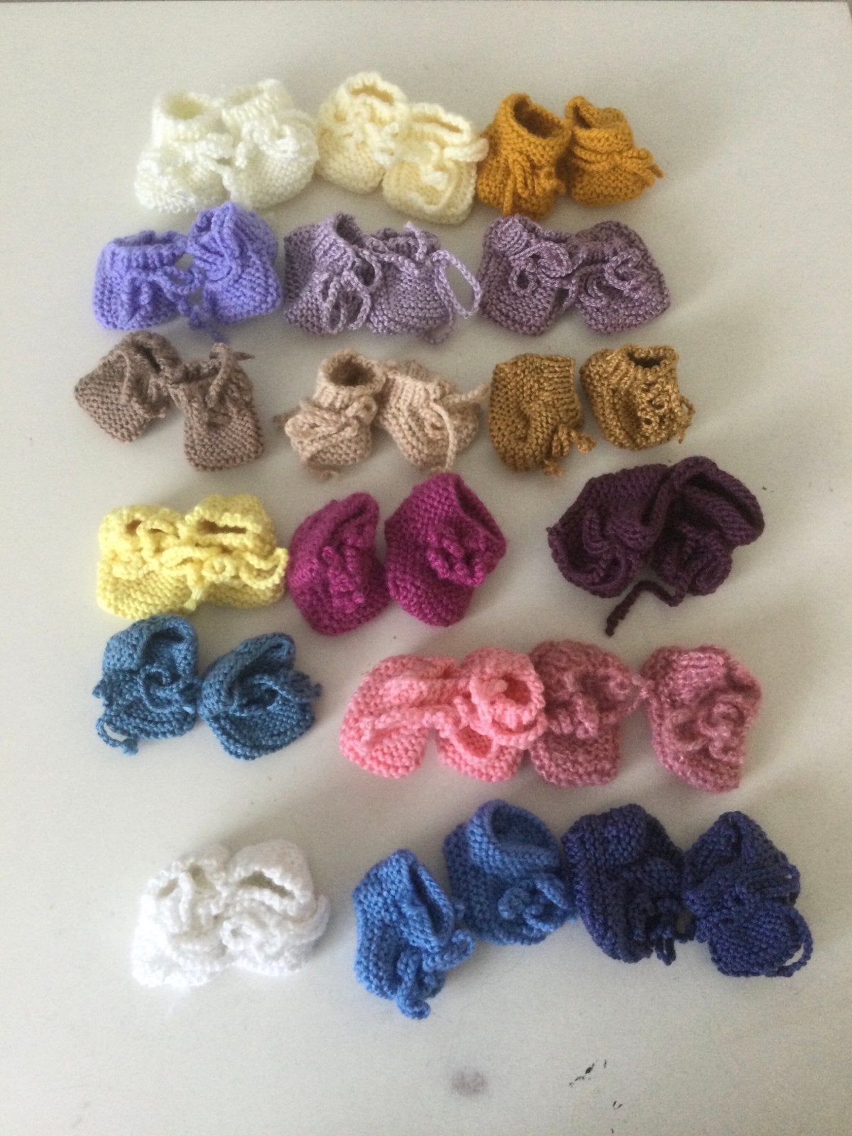 Poppenkleertjes babypop 34-36 cm Reina Paola pop 34 cm, Ophalen of Verzenden, Zo goed als nieuw, Babypop