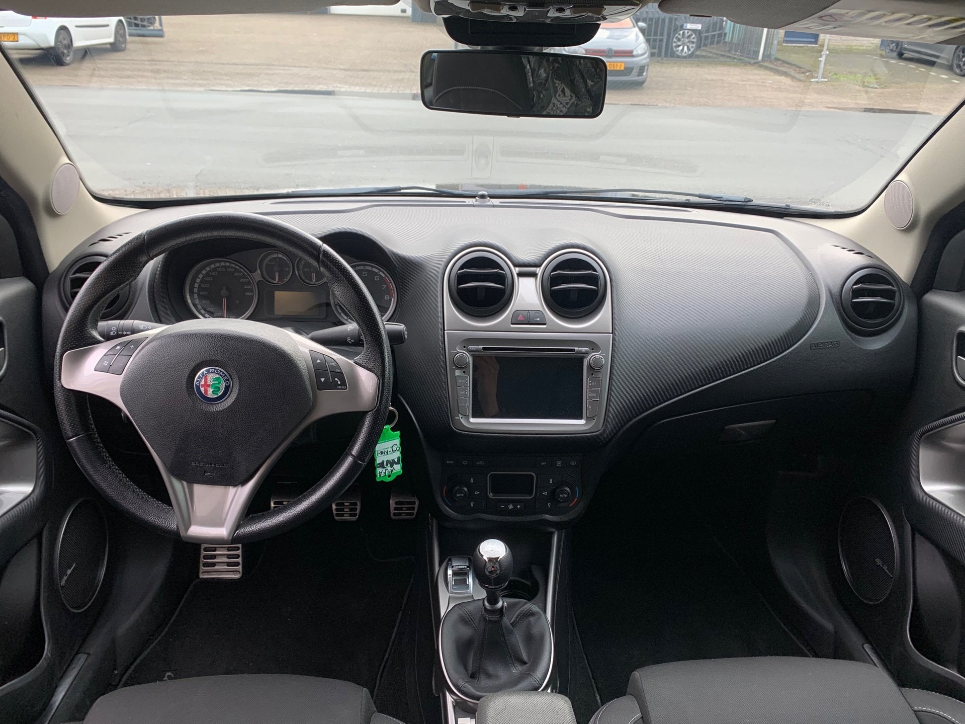 Alfa Romeo MiTo 1.4 T Distinctive|Carplay|Cruise|Climate|PDC, Voorwielaandrijving, Euro 5, Gebruikt, 4 cilinders