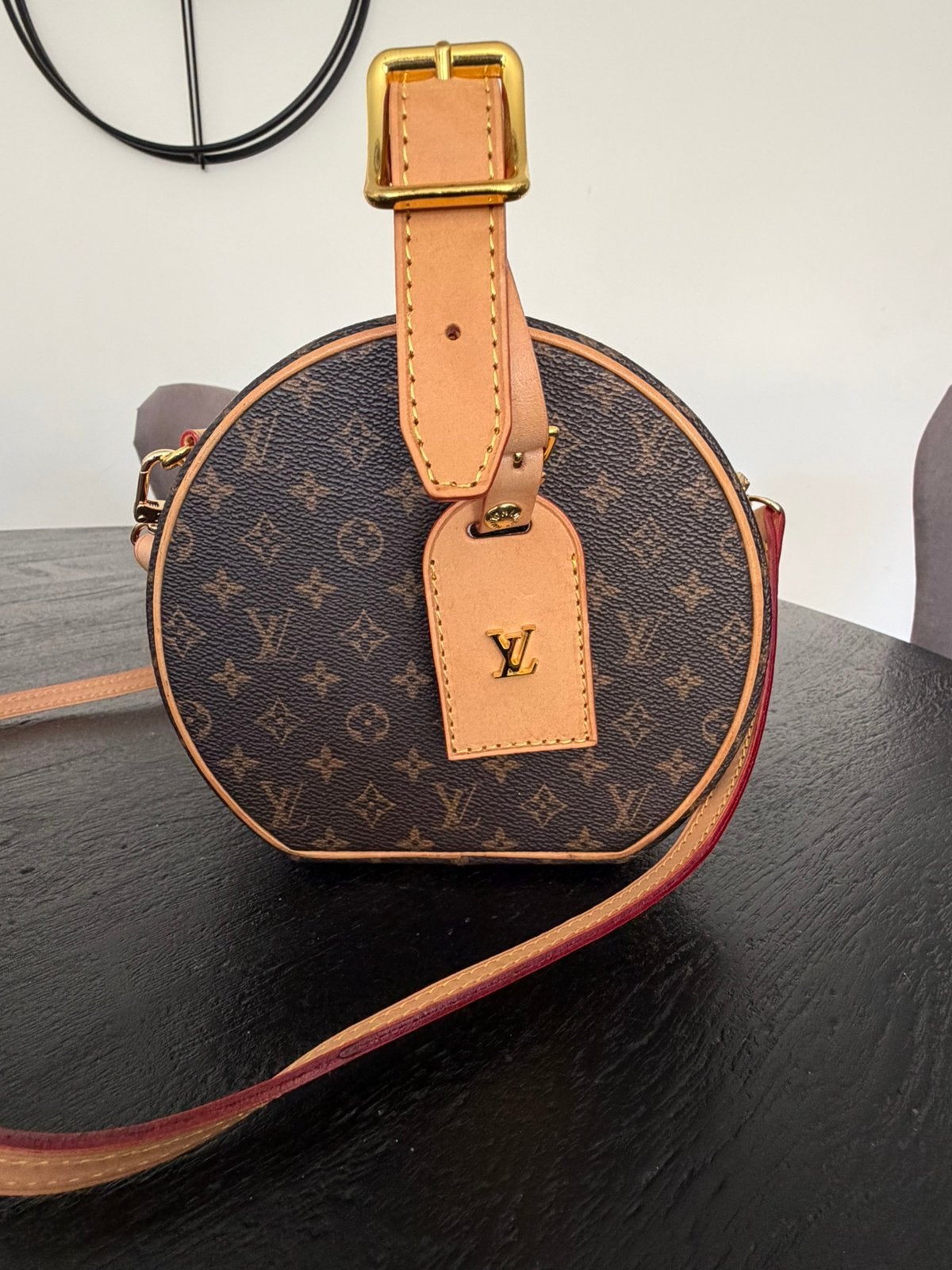 Louis Vuitton Petite Boite Chapeau tas, Ophalen of Verzenden, Zo goed als nieuw, Bruin