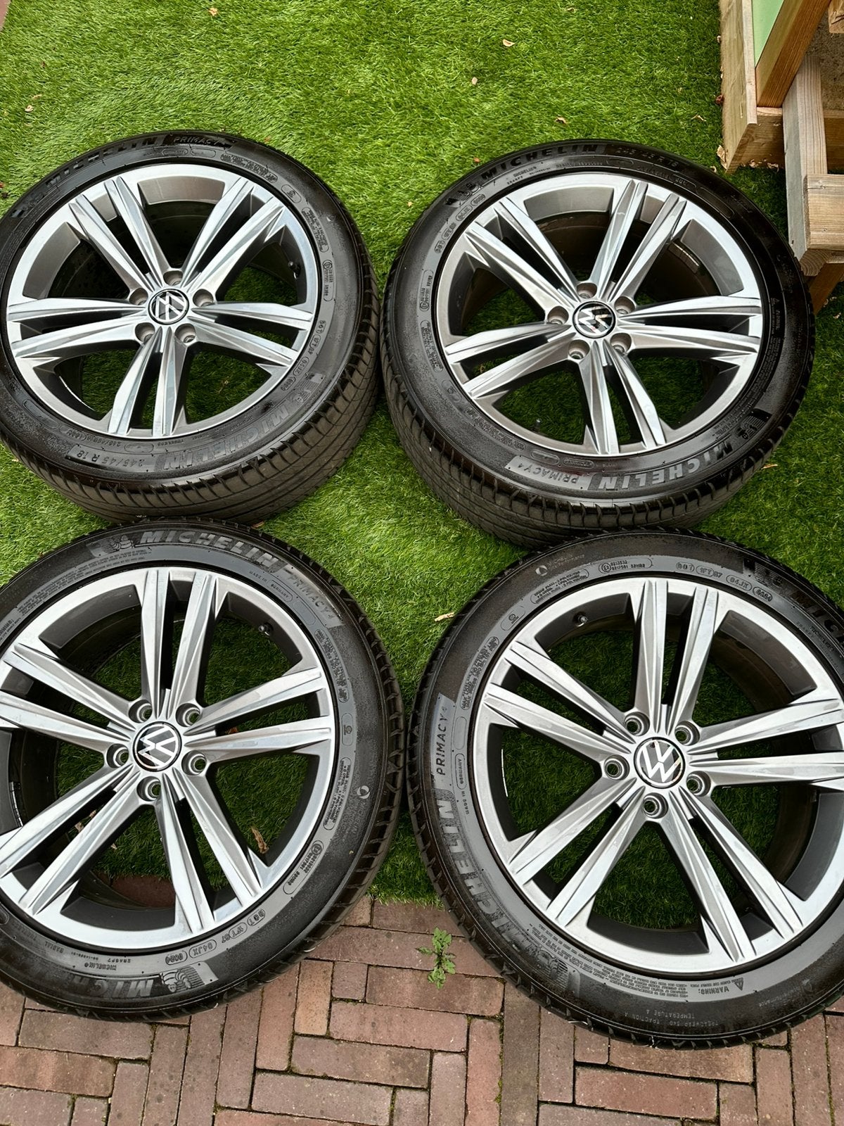 Originele 18" VW Sebring Velgen + Michelin banden, Auto-onderdelen, Ophalen, 18 inch, Banden en Velgen, Personenwagen