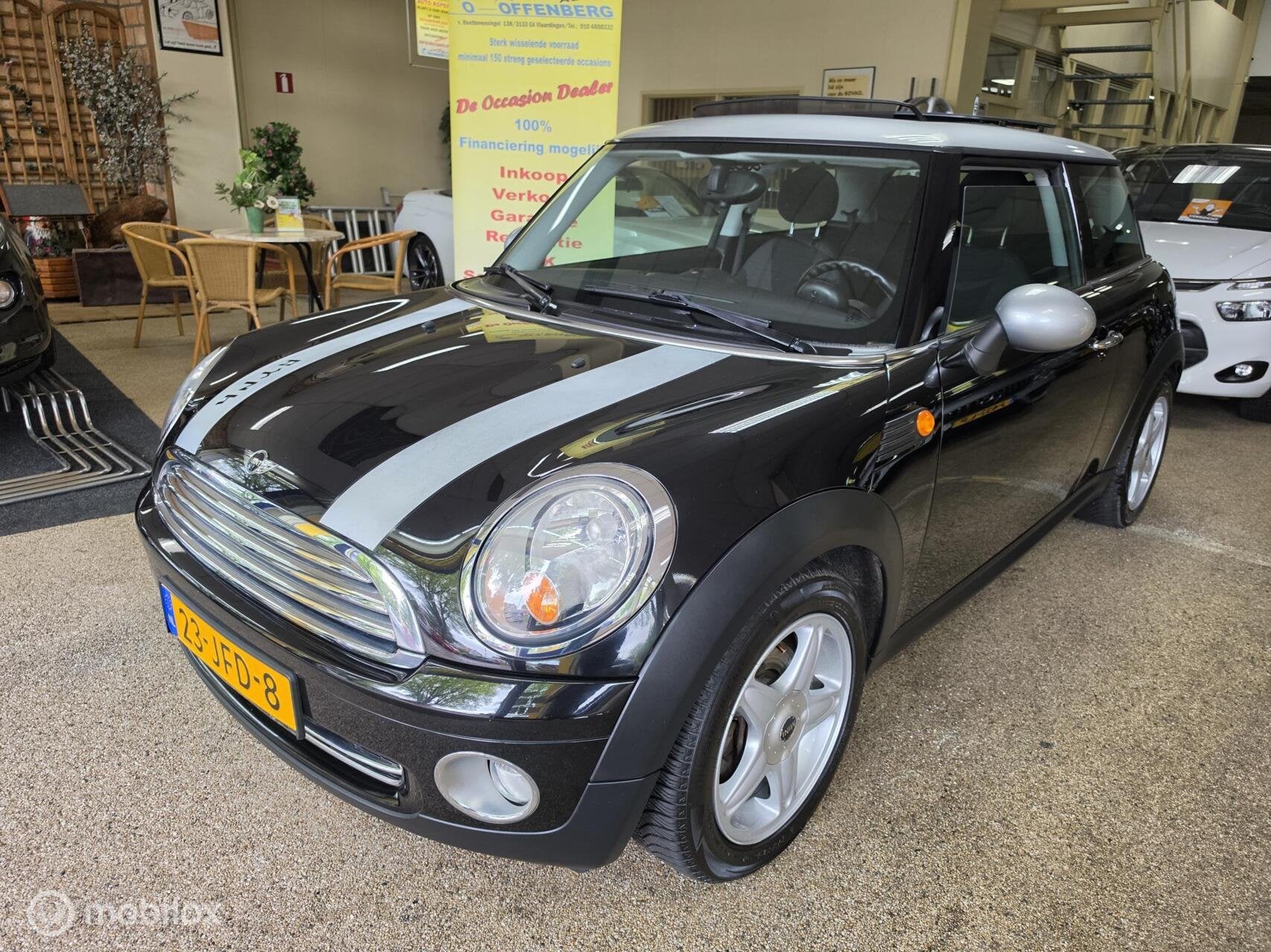 Mini 1.6 Cooper Schuif panorama daken., 15 km/l, Gebruikt, 750 kg, 4 cilinders