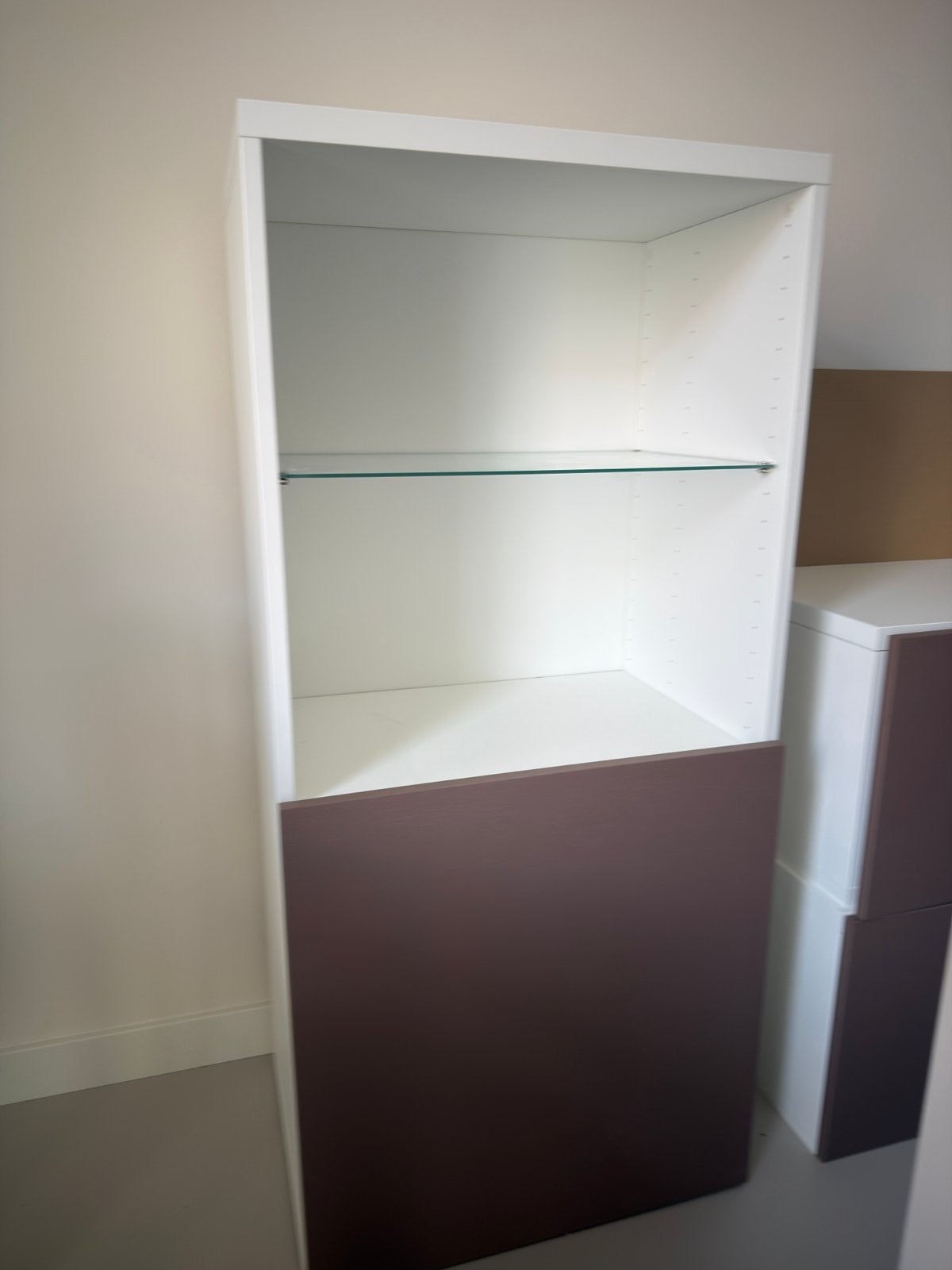 IKEA Besta Frame met glasplaat en deur, Ophalen, Gebruikt, 100 tot 150 cm, 50 tot 100 cm