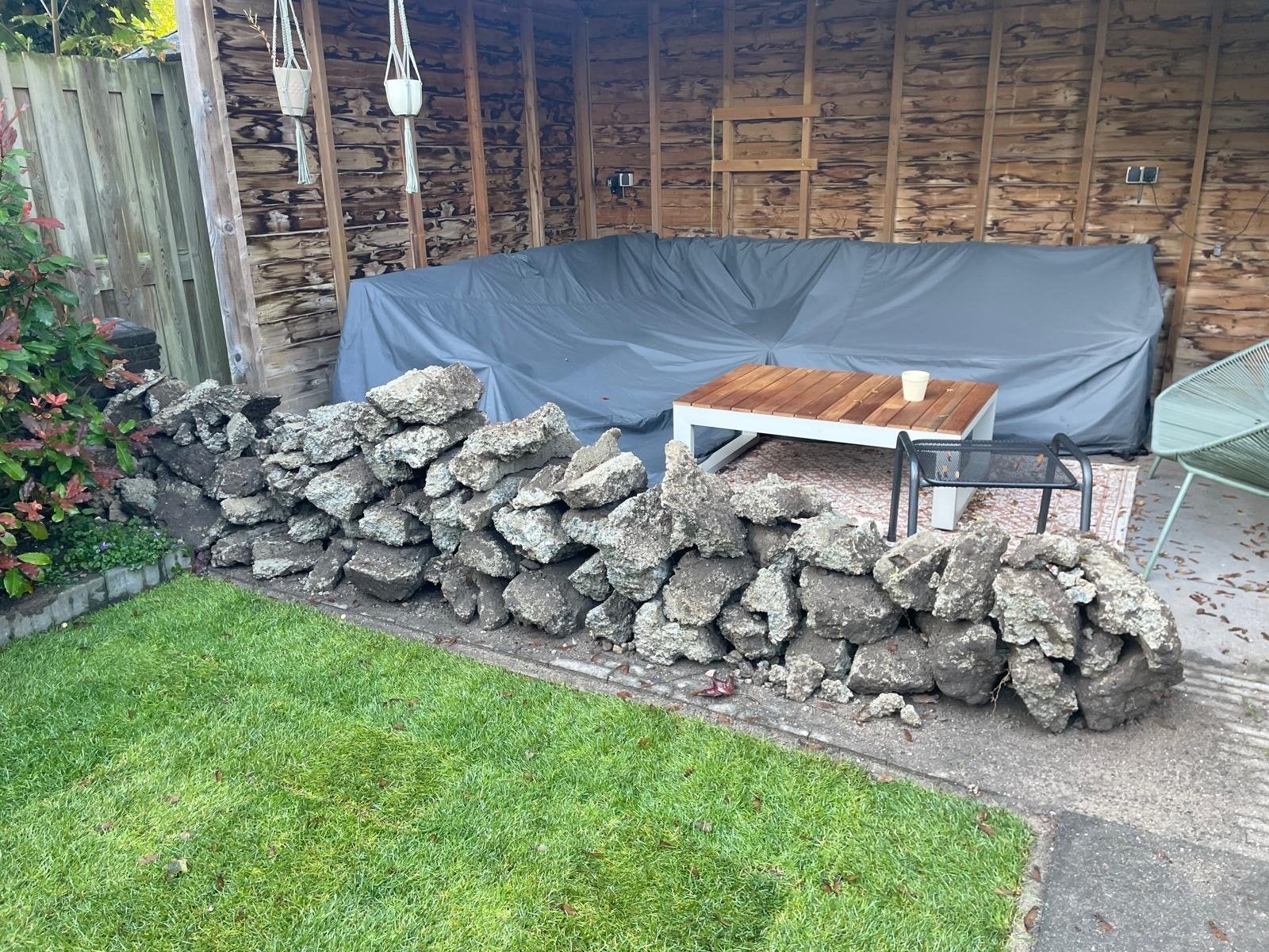 Gratis af te halen: betonblokken en bloembak, Tuin en Terras, Gebruikt, Rond, Ophalen of Verzenden, Beton