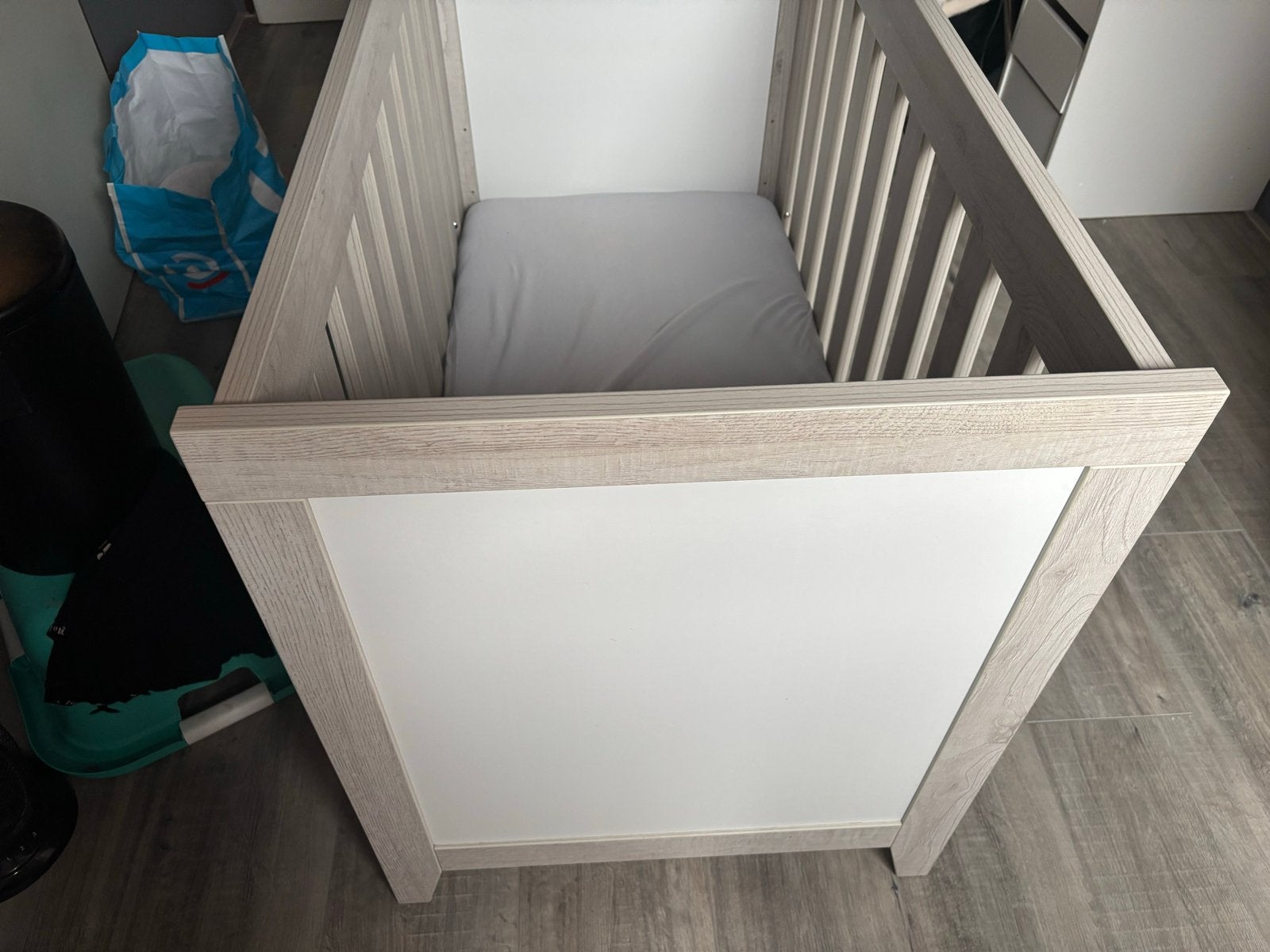 Babybedje met matras, Ophalen, Zo goed als nieuw, 160 tot 180 cm, Lattenbodem