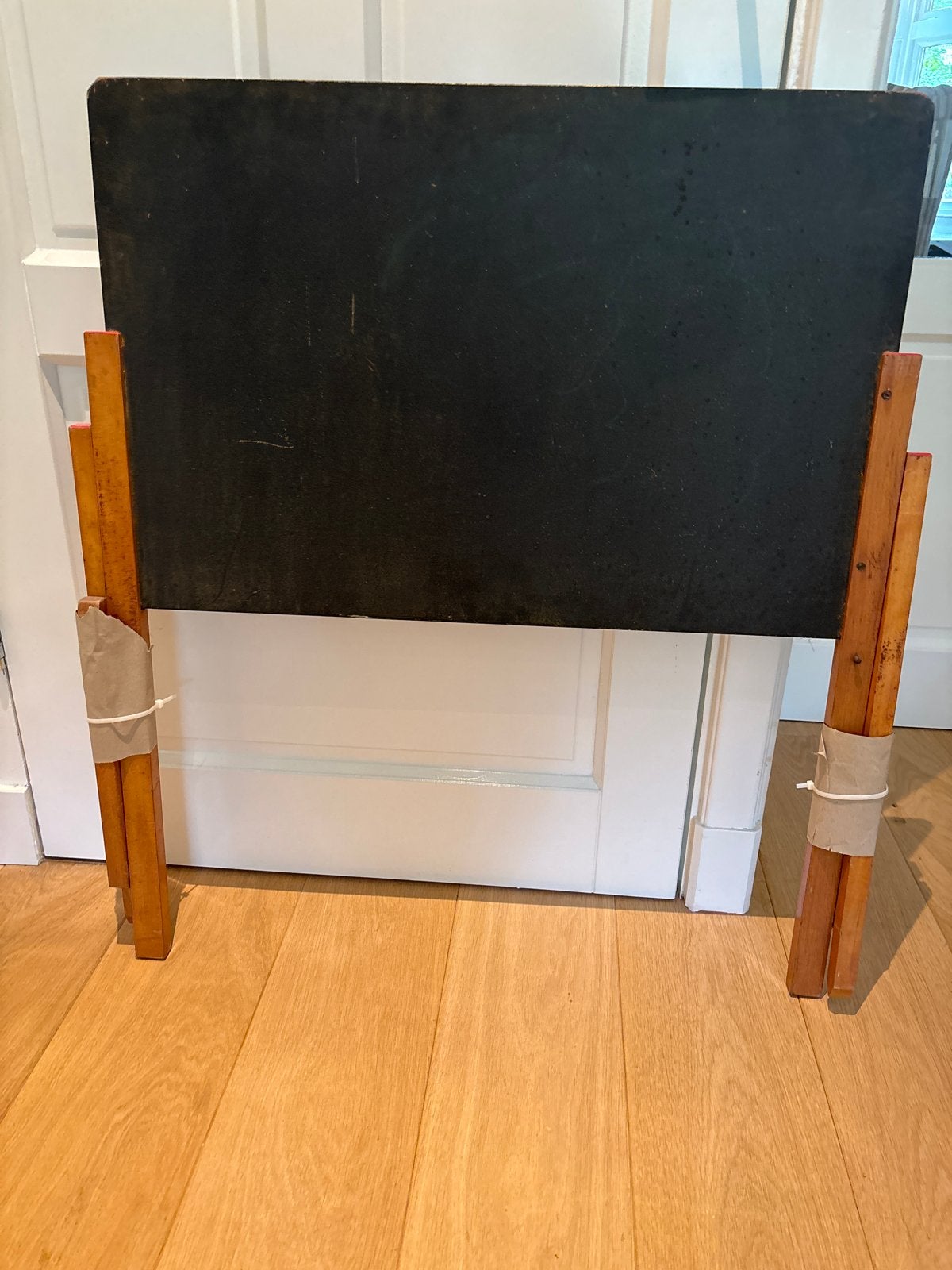 ADO kleuterschoolbord, Ophalen, Krijtbord