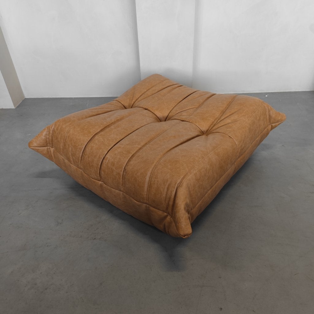 Ligne Roset Togo Ottoman | Camel Leder, Huis en Inrichting, Info@ligneroset.com, Leer, Zo goed als nieuw, Schannenwall 31 44135 Dortmund